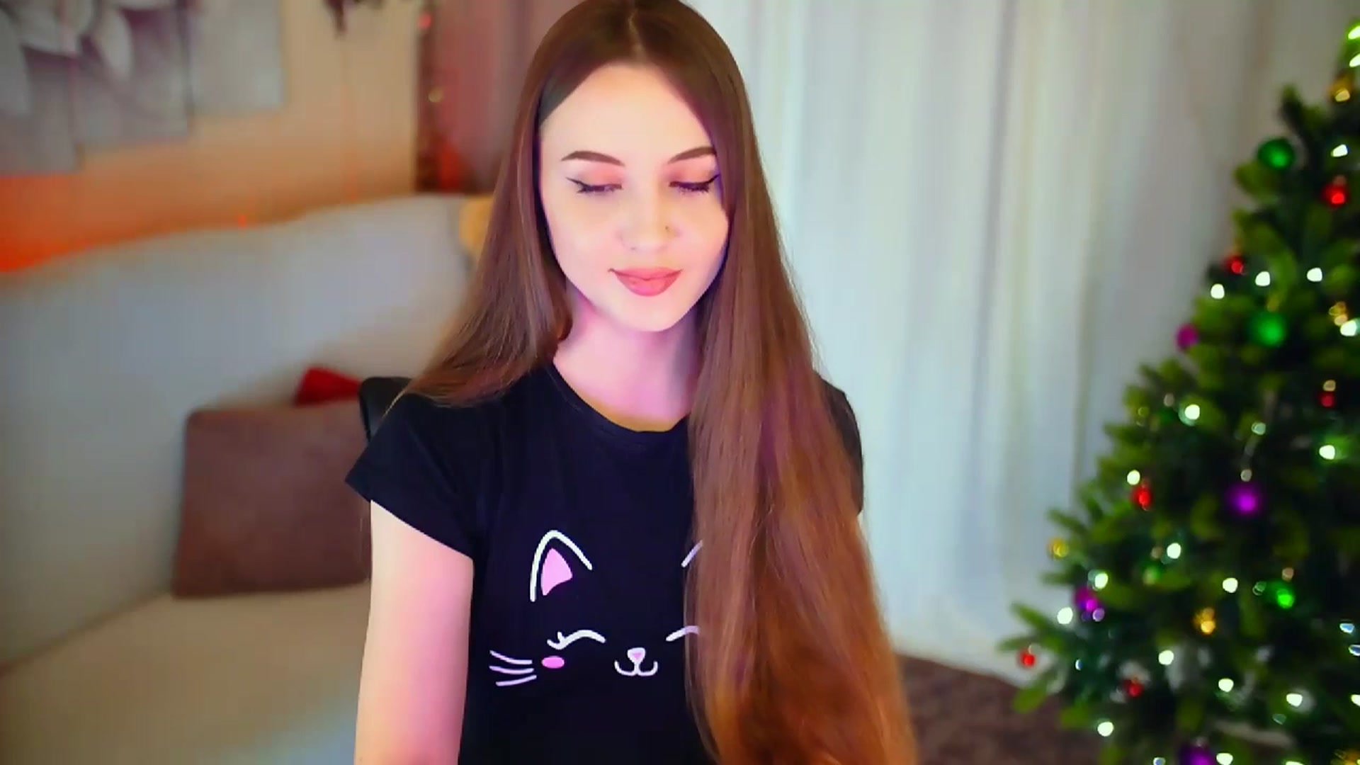 Gallery image thumbnail from Innocent_Soul's myfreecams stream on, 01/22/2024, 17:01 image 1 of 20