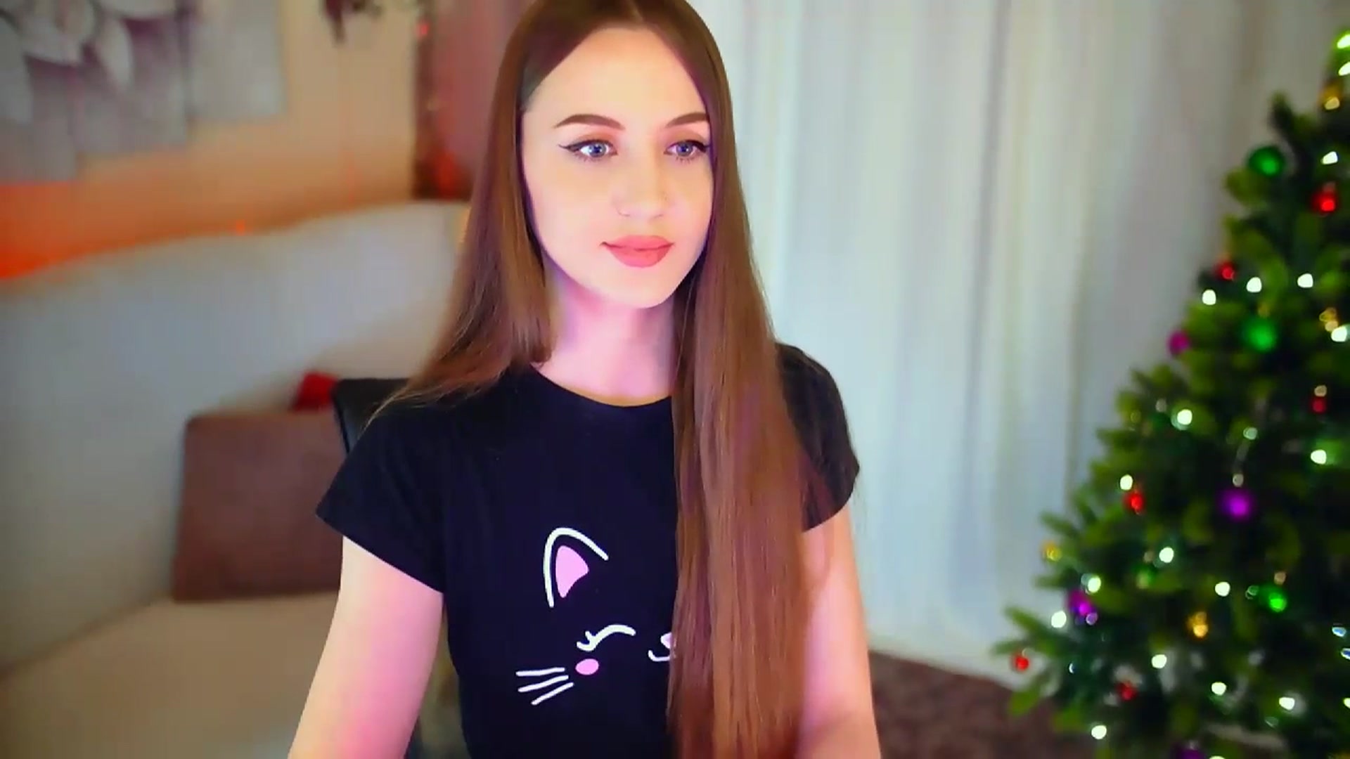 Gallery image thumbnail from Innocent_Soul's myfreecams stream on, 01/22/2024, 17:01 image 15 of 20
