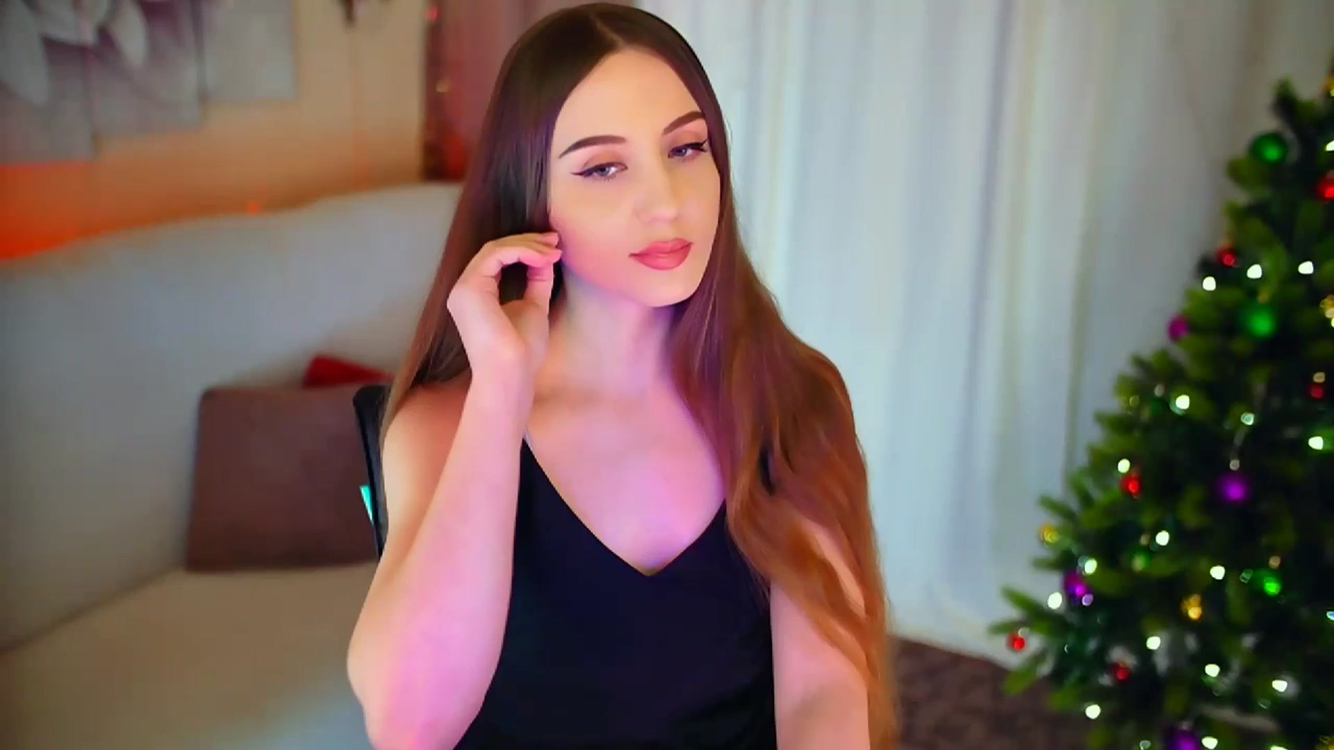 Gallery image thumbnail from Innocent_Soul's myfreecams stream on, 01/23/2024, 16:06 image 1 of 20