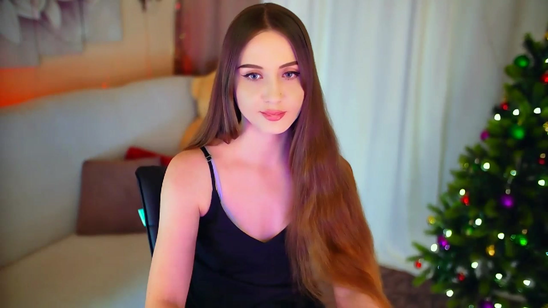 Gallery image thumbnail from Innocent_Soul's myfreecams stream on, 01/23/2024, 19:17 image 3 of 20