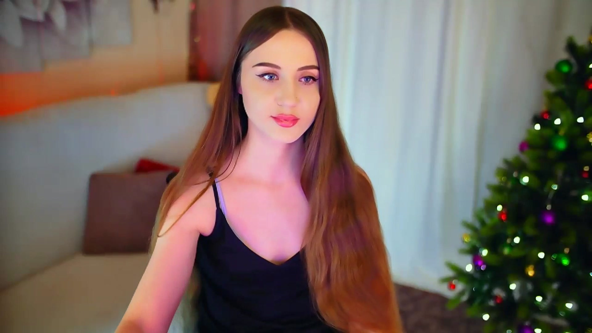 Gallery image thumbnail from Innocent_Soul's myfreecams stream on, 01/23/2024, 20:06 image 3 of 20
