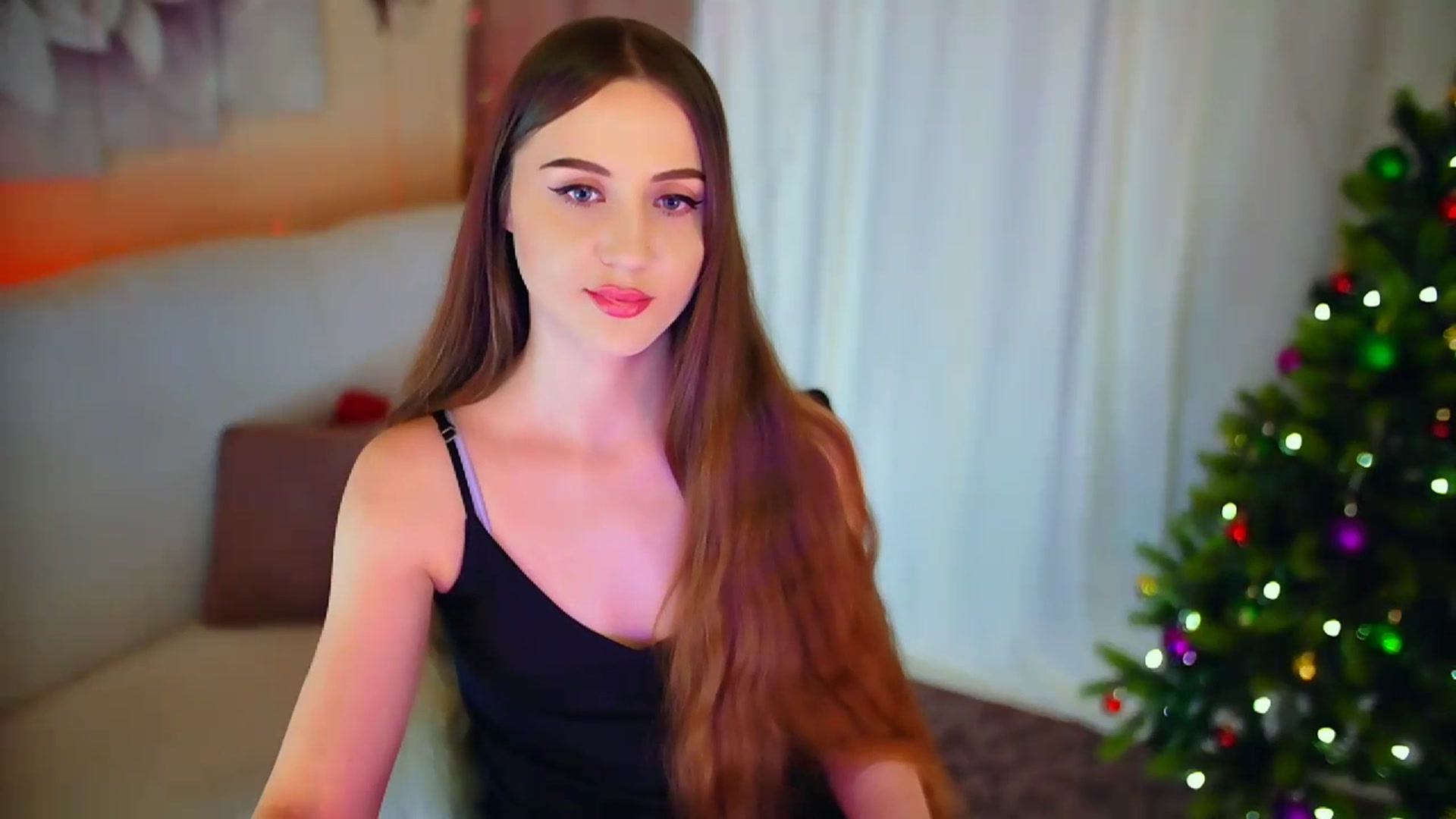Gallery image thumbnail from Innocent_Soul's myfreecams stream on, 01/23/2024, 20:06 image 13 of 20