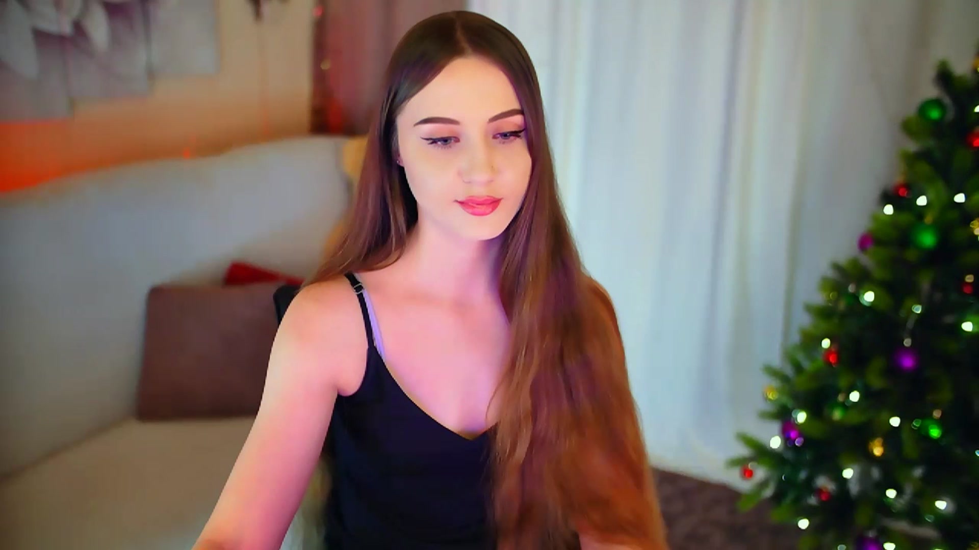 Gallery image thumbnail from Innocent_Soul's myfreecams stream on, 01/23/2024, 20:06 image 12 of 20