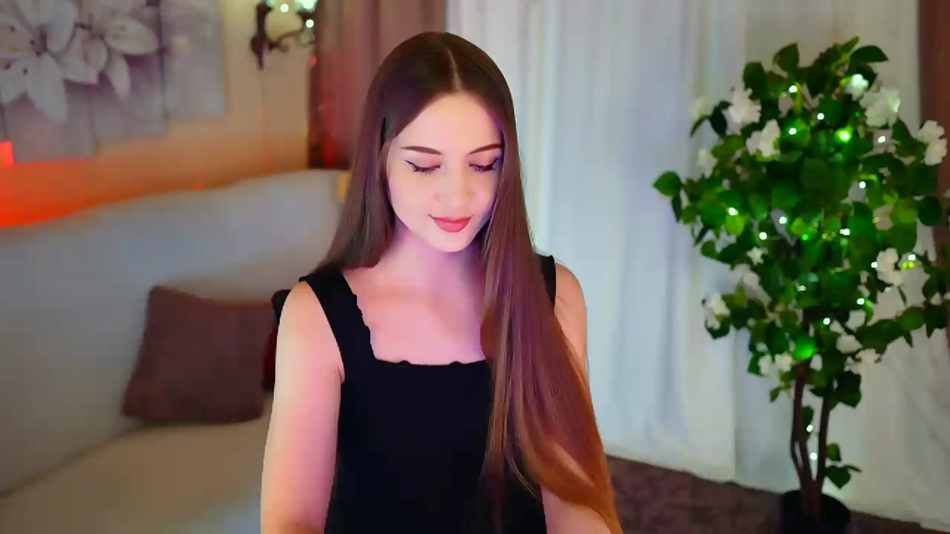 Gallery image thumbnail from Innocent_Soul's myfreecams stream on, 01/26/2024, 18:12 image 2 of 20