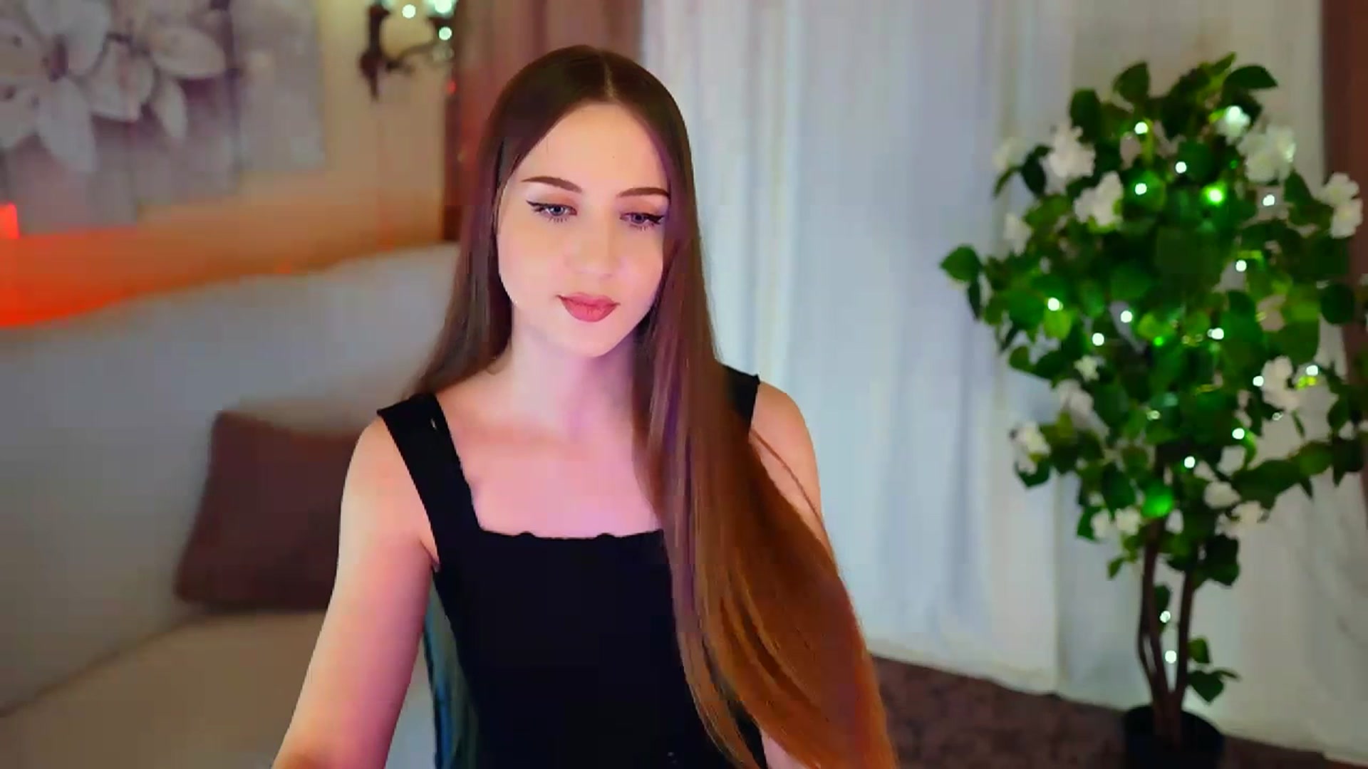 Gallery image thumbnail from Innocent_Soul's myfreecams stream on, 01/26/2024, 18:12 image 14 of 20
