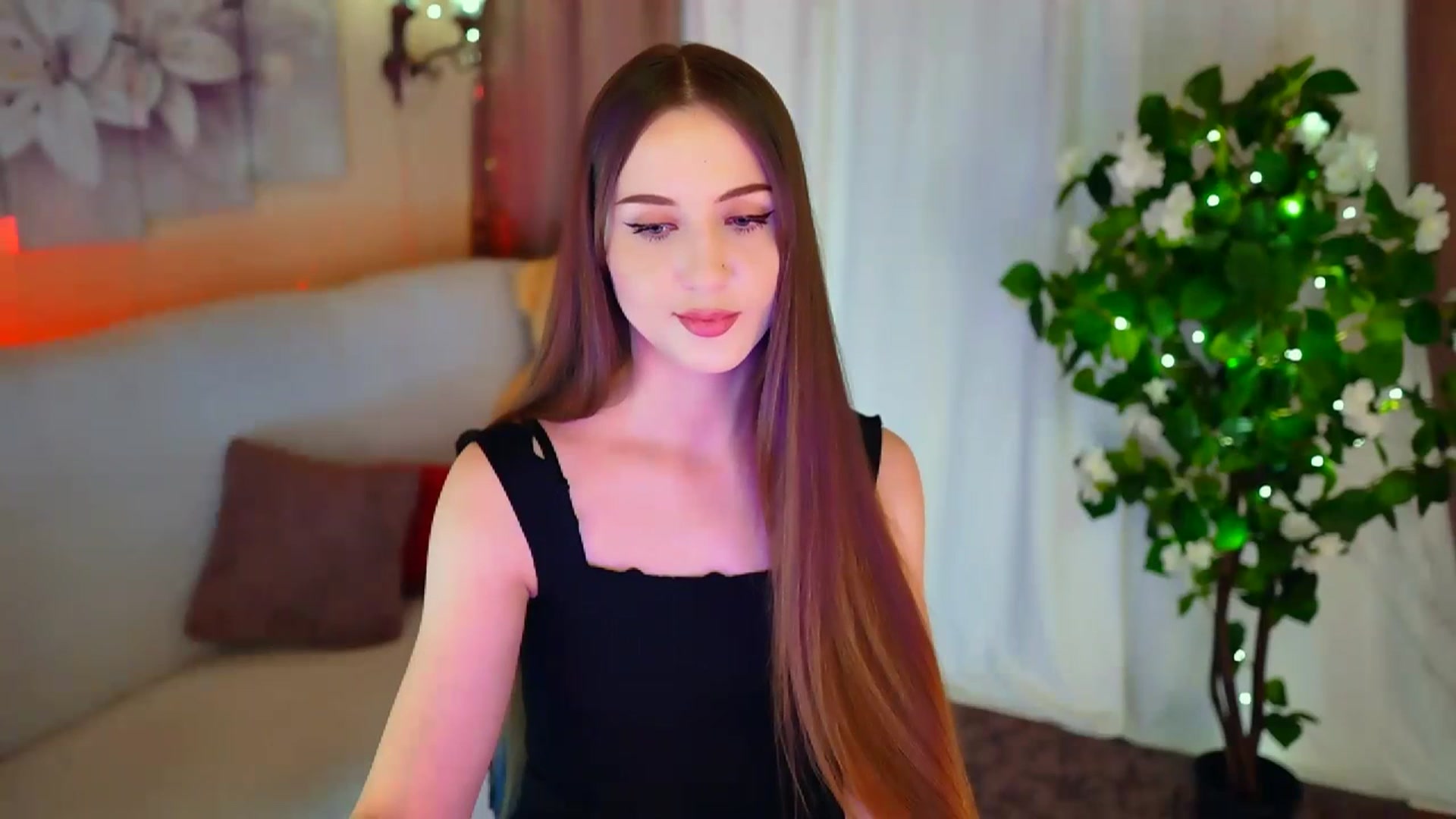 Gallery image thumbnail from Innocent_Soul's myfreecams stream on, 01/26/2024, 18:46 image 15 of 20