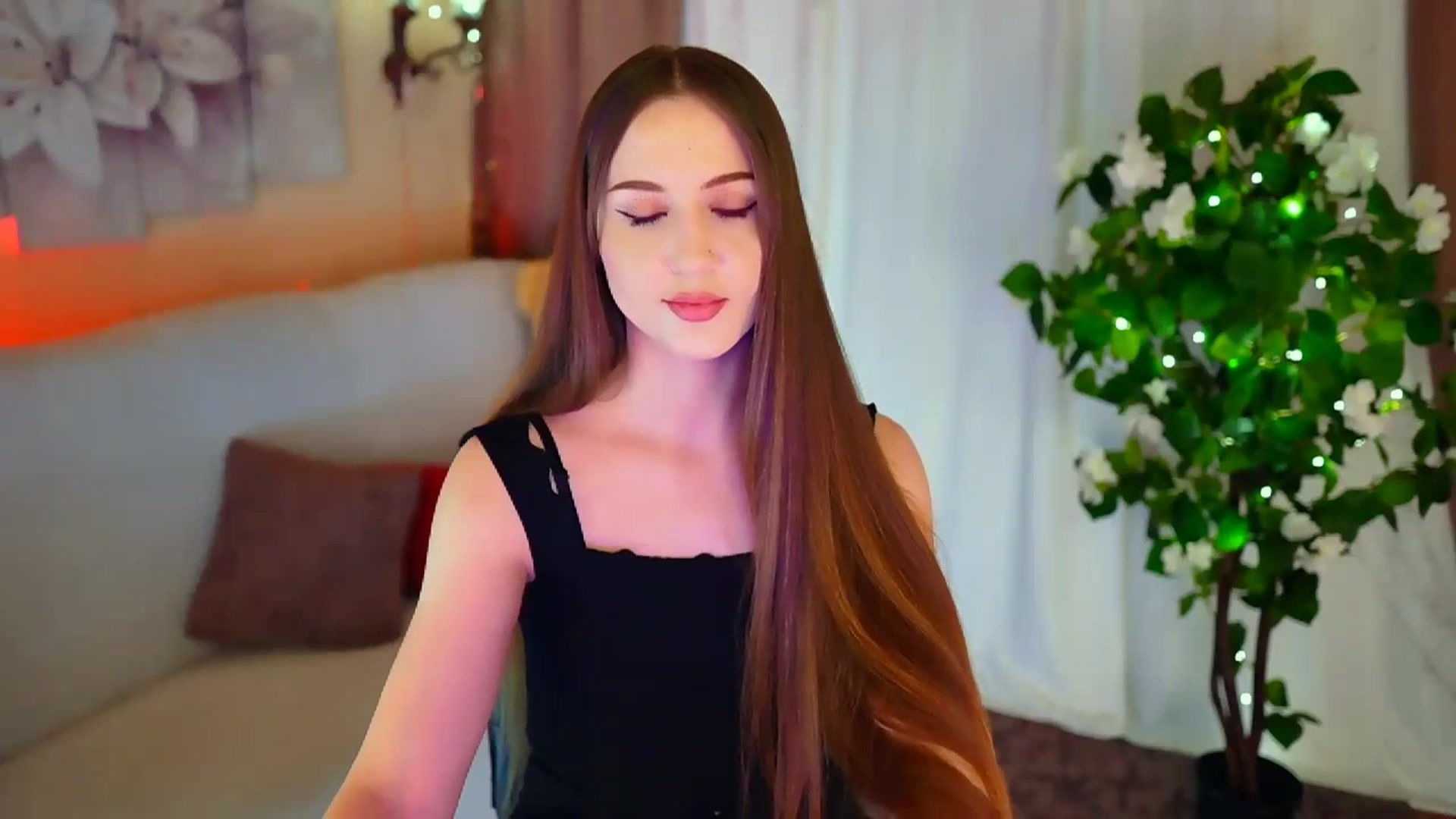Gallery image thumbnail from Innocent_Soul's myfreecams stream on, 01/26/2024, 18:46 image 18 of 20