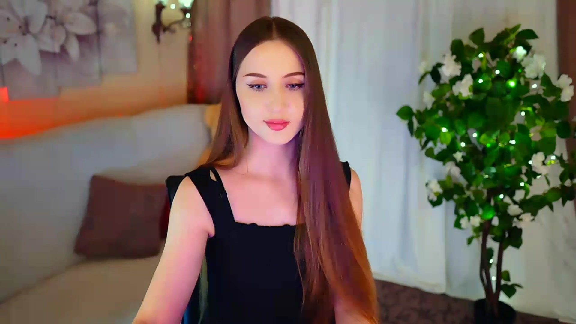 Gallery image thumbnail from Innocent_Soul's myfreecams stream on, 01/26/2024, 21:10 image 10 of 20