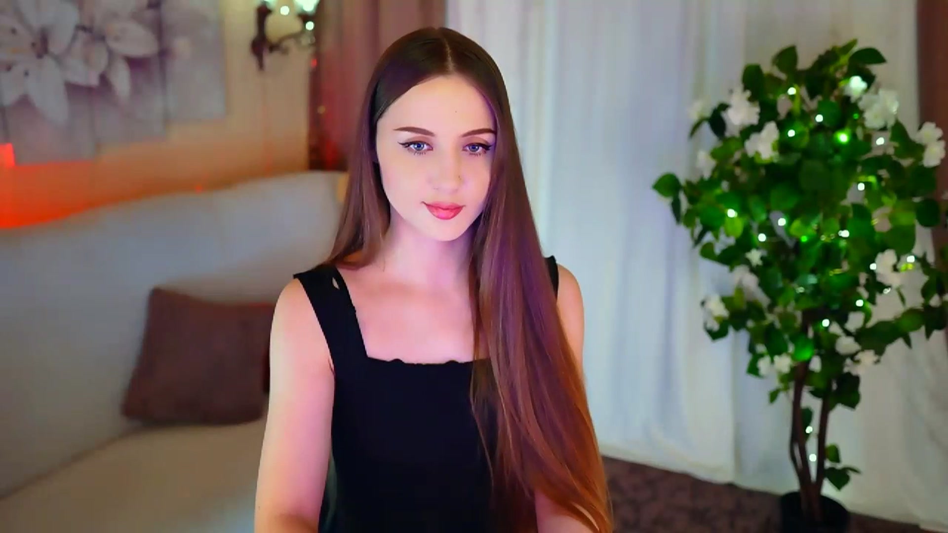 Gallery image thumbnail from Innocent_Soul's myfreecams stream on, 01/26/2024, 21:10 image 5 of 20