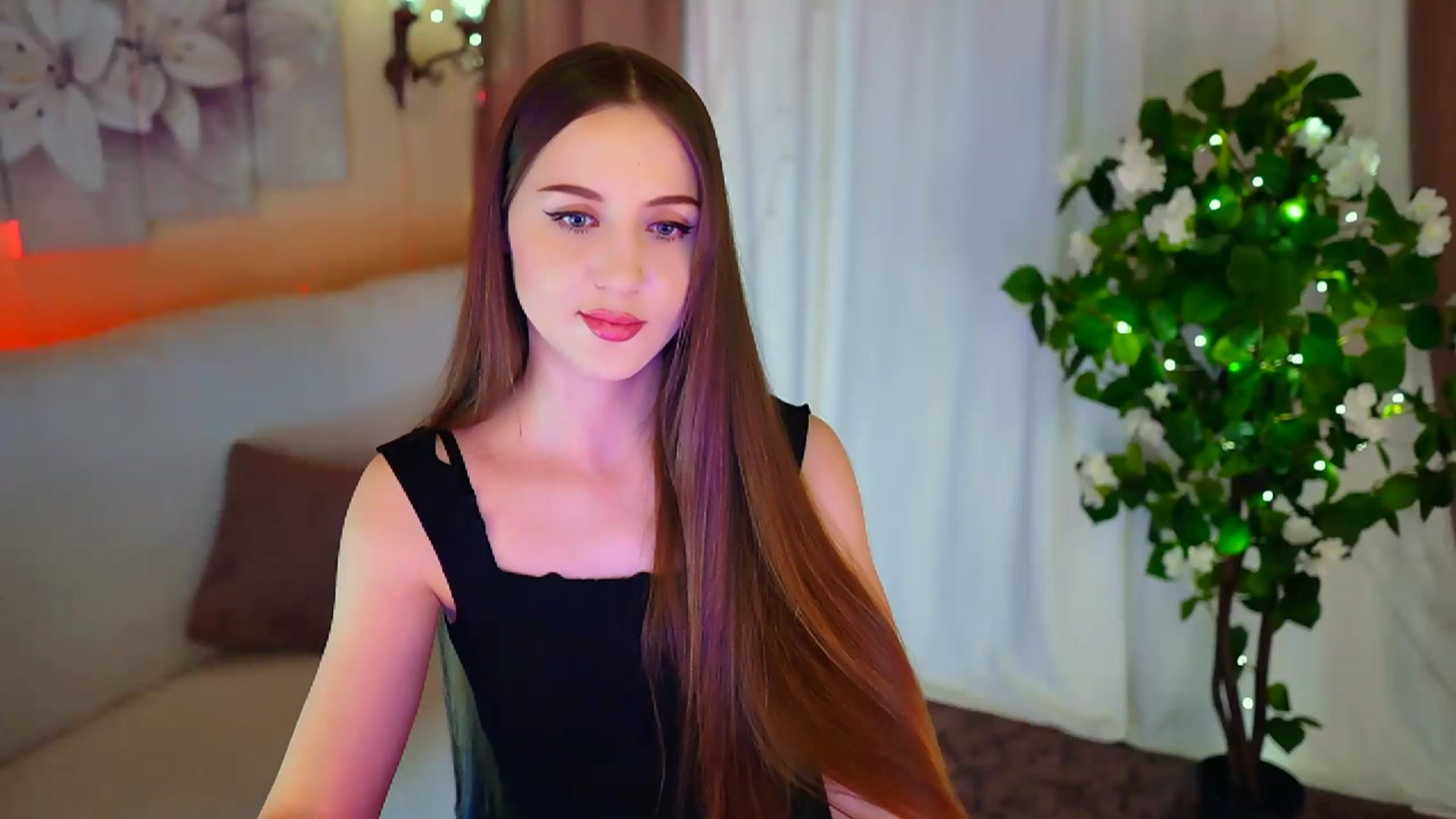 Gallery image thumbnail from Innocent_Soul's myfreecams stream on, 01/26/2024, 21:10 image 13 of 20