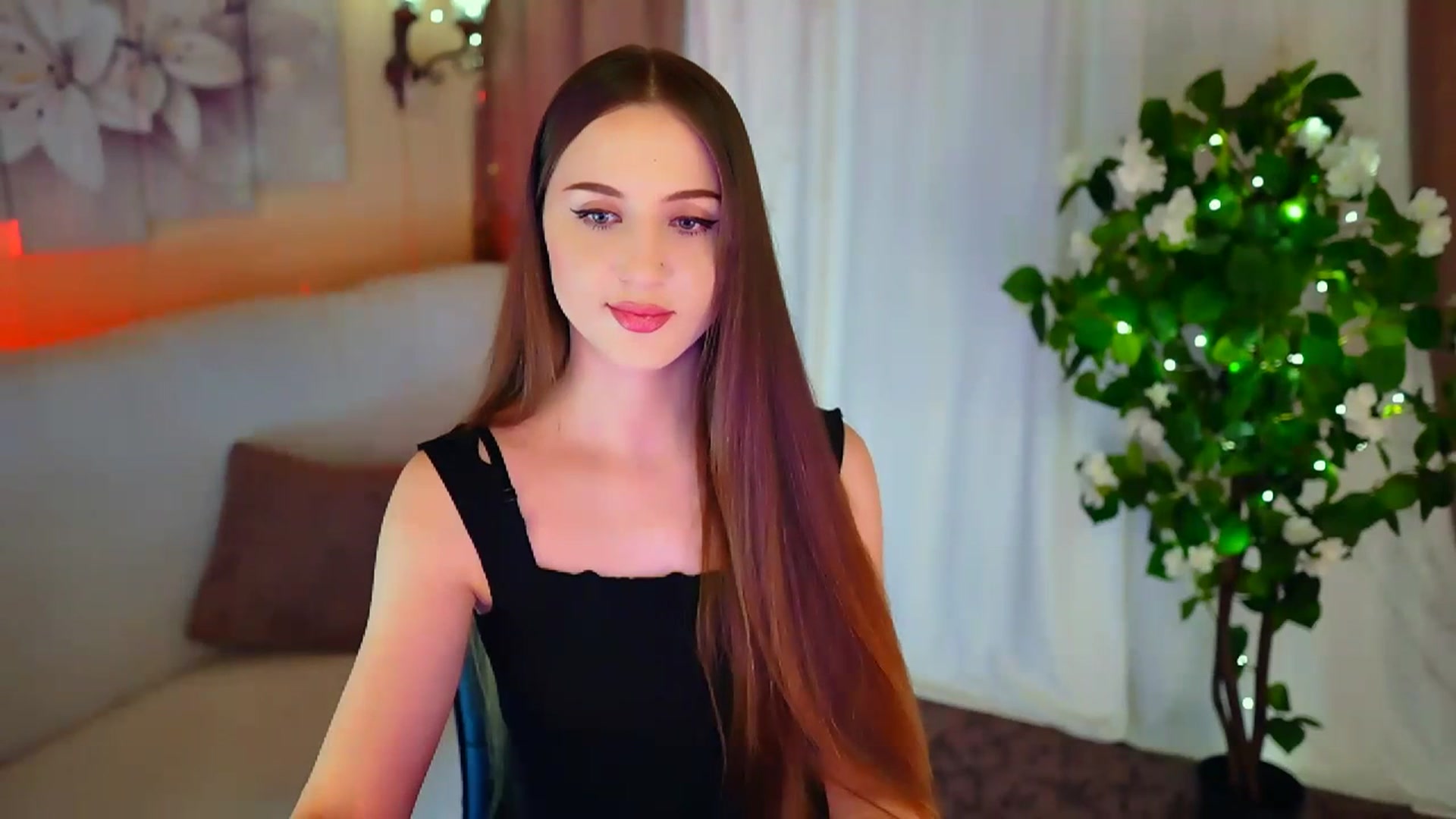 Gallery image thumbnail from Innocent_Soul's myfreecams stream on, 01/26/2024, 21:10 image 9 of 20