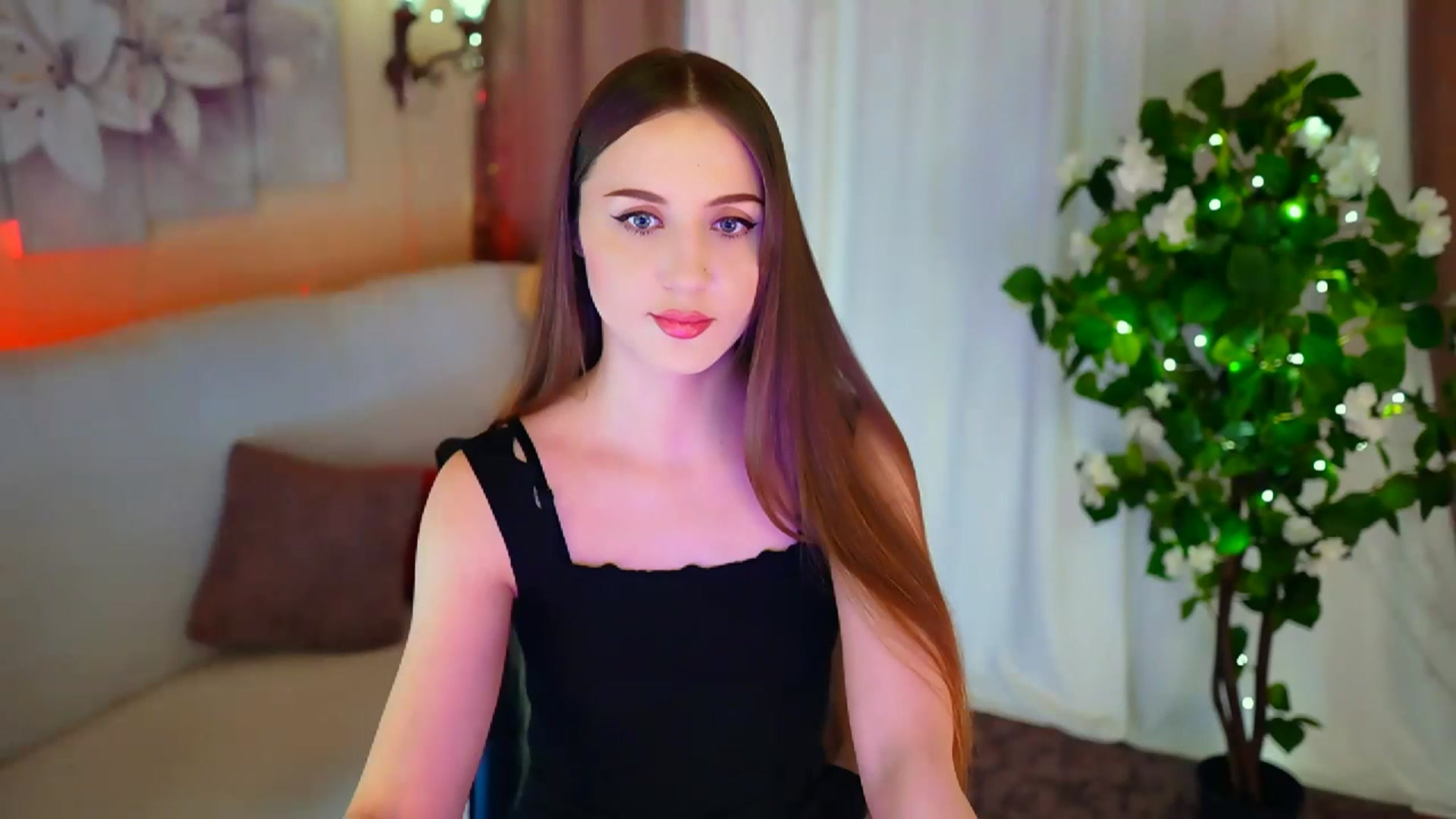 Gallery image thumbnail from Innocent_Soul's myfreecams stream on, 01/26/2024, 21:10 image 1 of 20