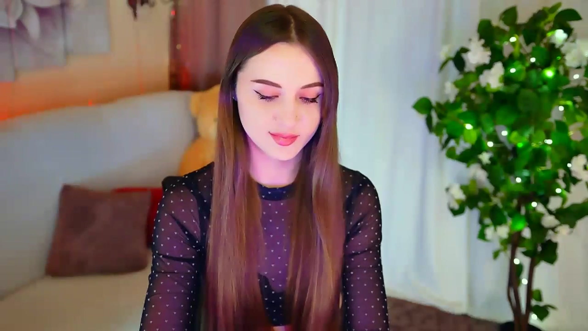 Gallery image thumbnail from Innocent_Soul's myfreecams stream on, 01/29/2024, 14:15 image 11 of 20
