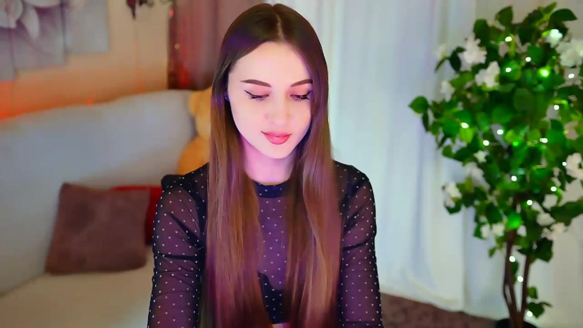 Gallery image thumbnail from Innocent_Soul's myfreecams stream on, 01/29/2024, 14:15 image 15 of 20