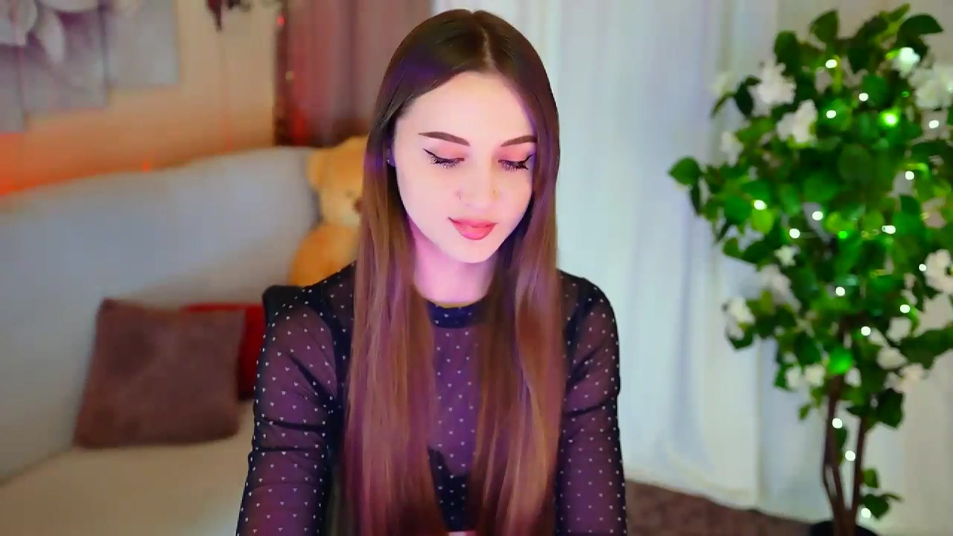 Gallery image thumbnail from Innocent_Soul's myfreecams stream on, 01/29/2024, 14:15 image 10 of 20