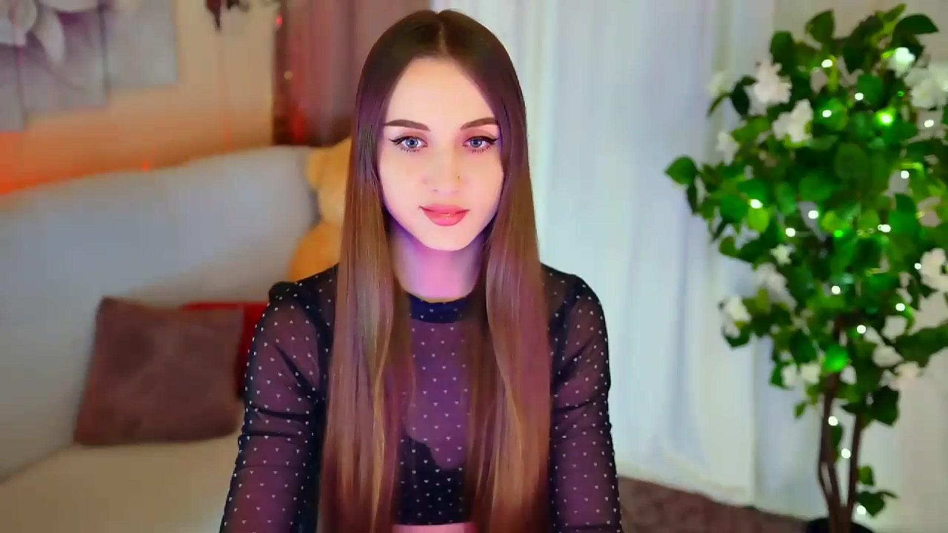 Gallery image thumbnail from Innocent_Soul's myfreecams stream on, 01/29/2024, 14:15 image 1 of 20
