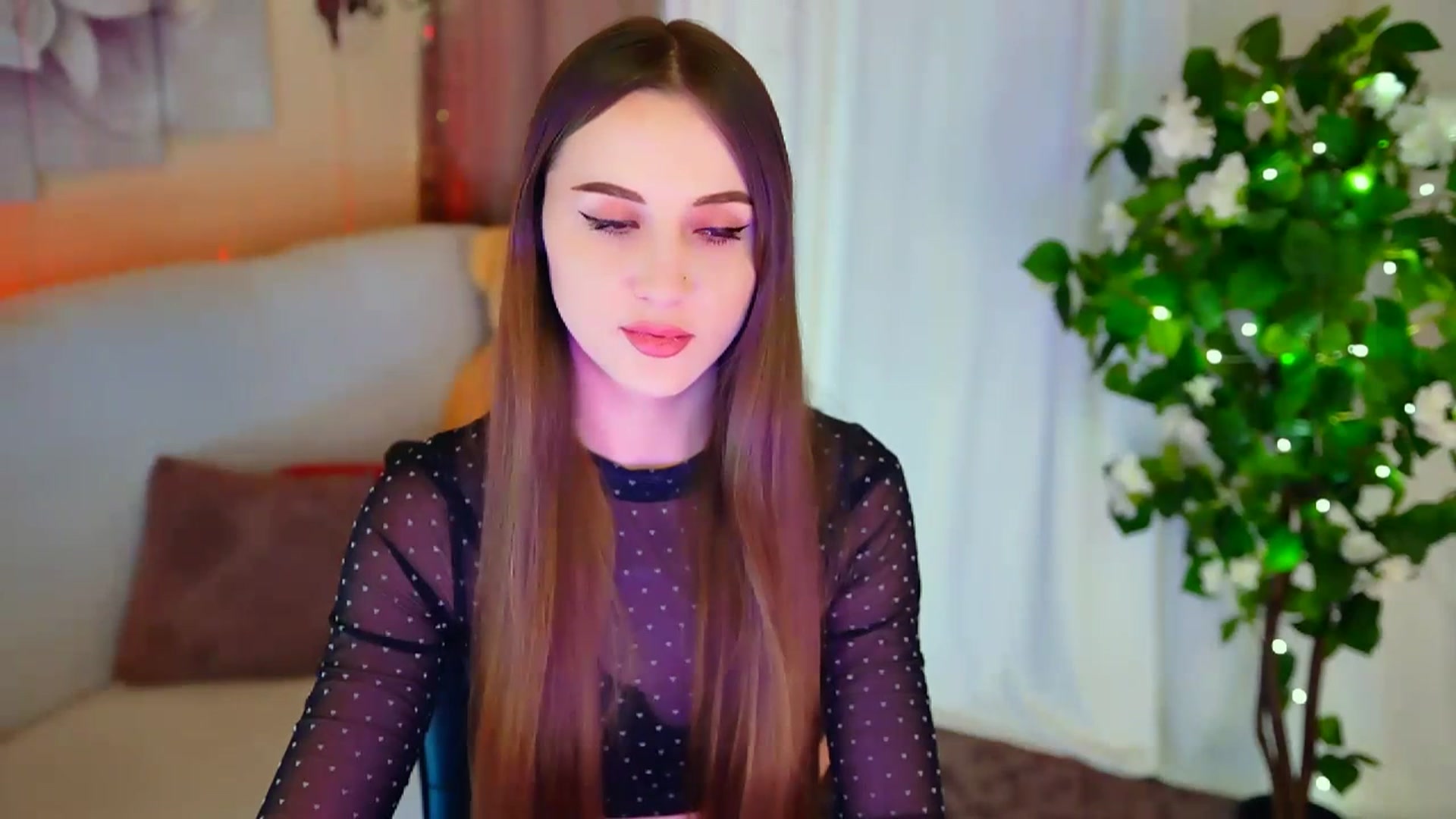 Gallery image thumbnail from Innocent_Soul's myfreecams stream on, 01/29/2024, 14:15 image 20 of 20