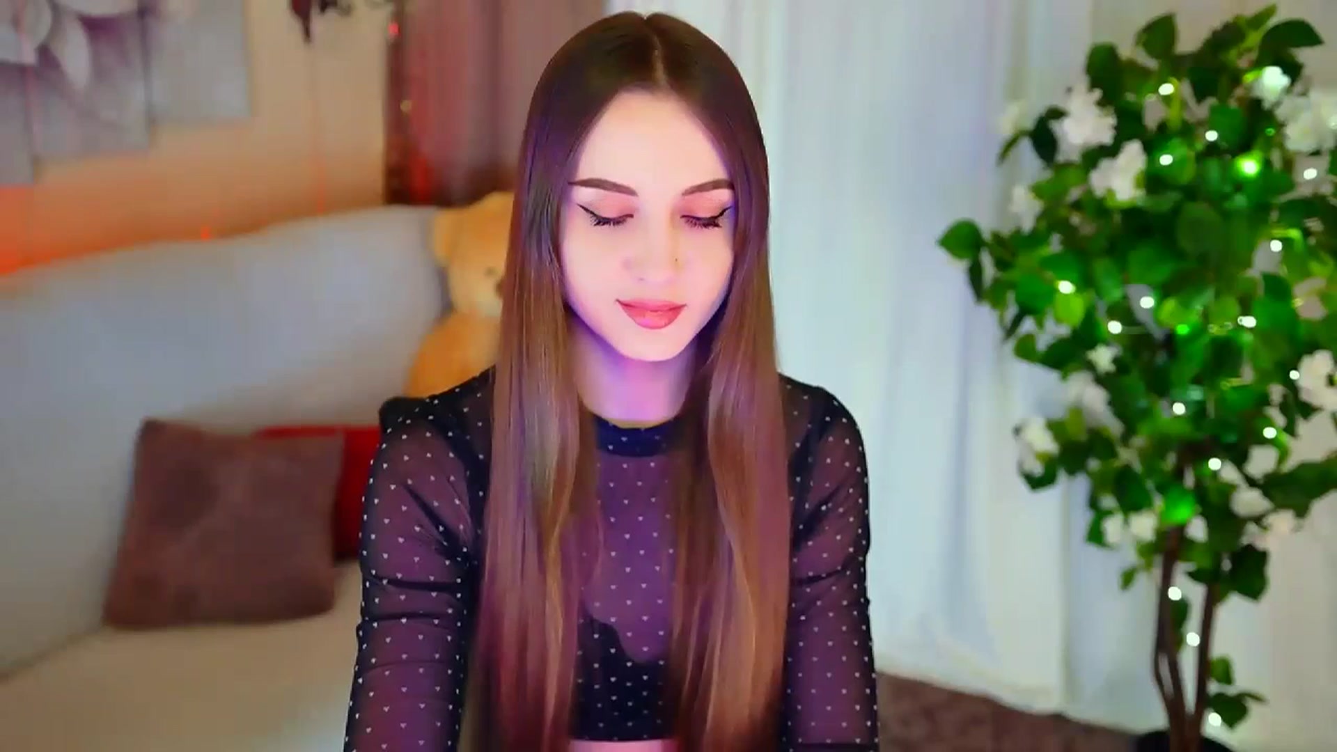 Gallery image thumbnail from Innocent_Soul's myfreecams stream on, 01/29/2024, 14:15 image 4 of 20