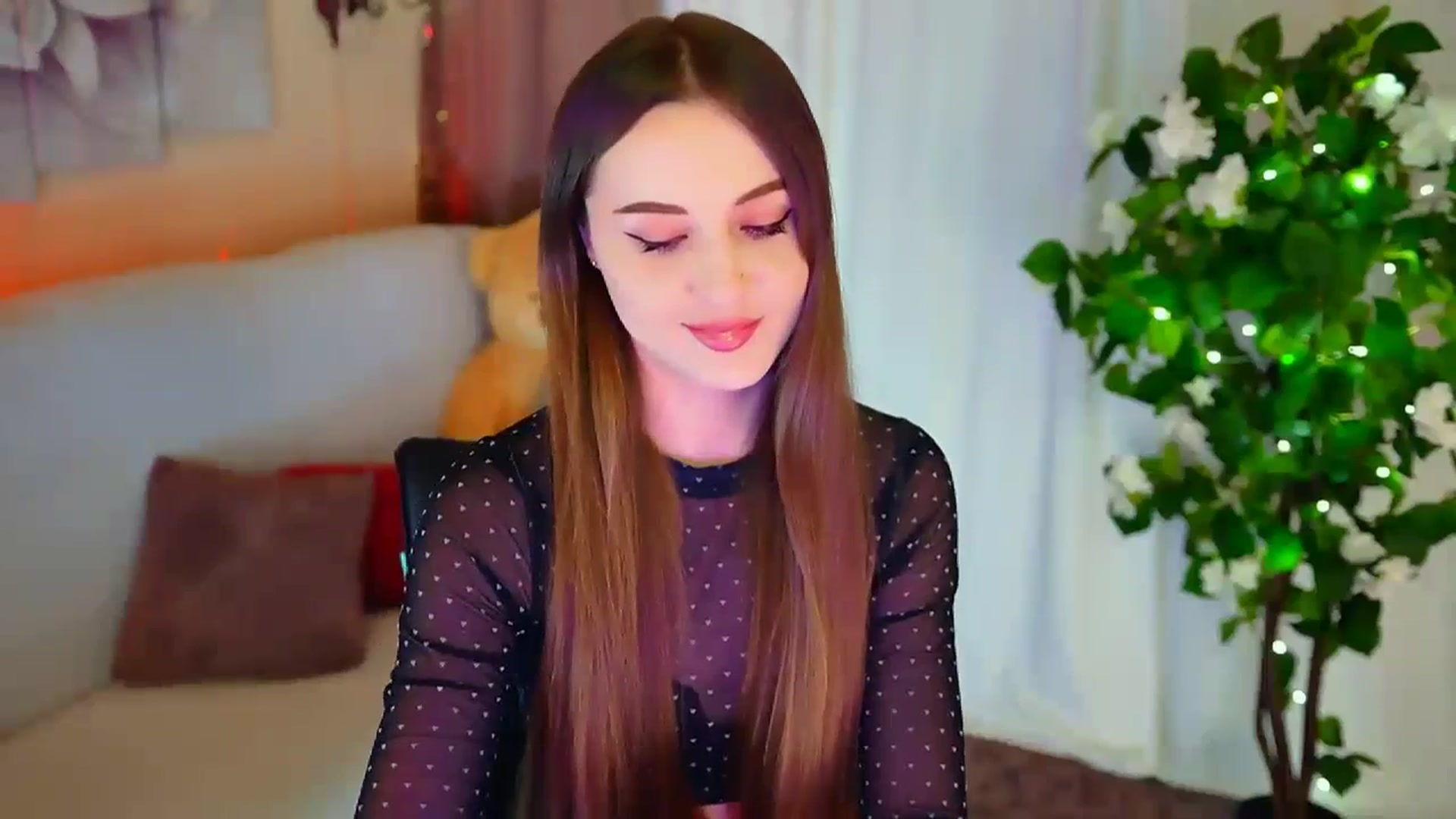 Gallery image thumbnail from Innocent_Soul's myfreecams stream on, 01/29/2024, 14:15 image 7 of 20