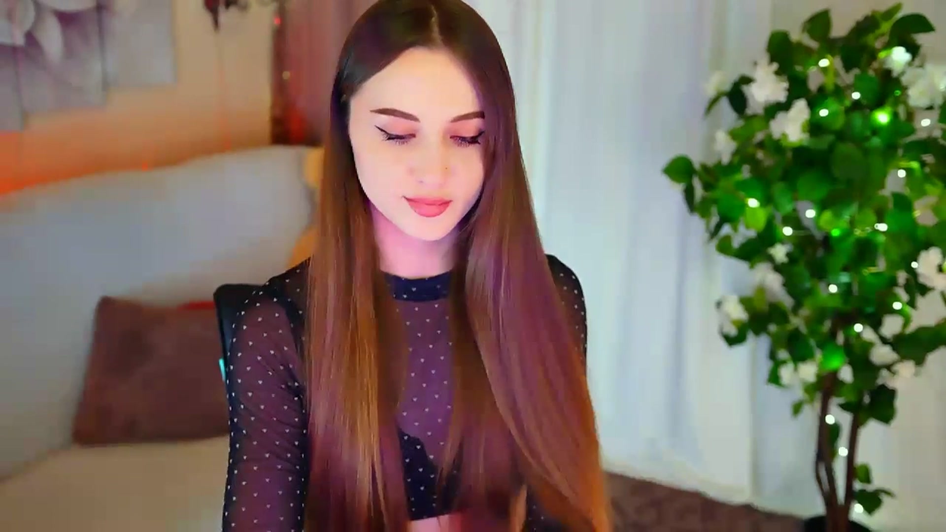 Gallery image thumbnail from Innocent_Soul's myfreecams stream on, 01/29/2024, 14:48 image 20 of 20