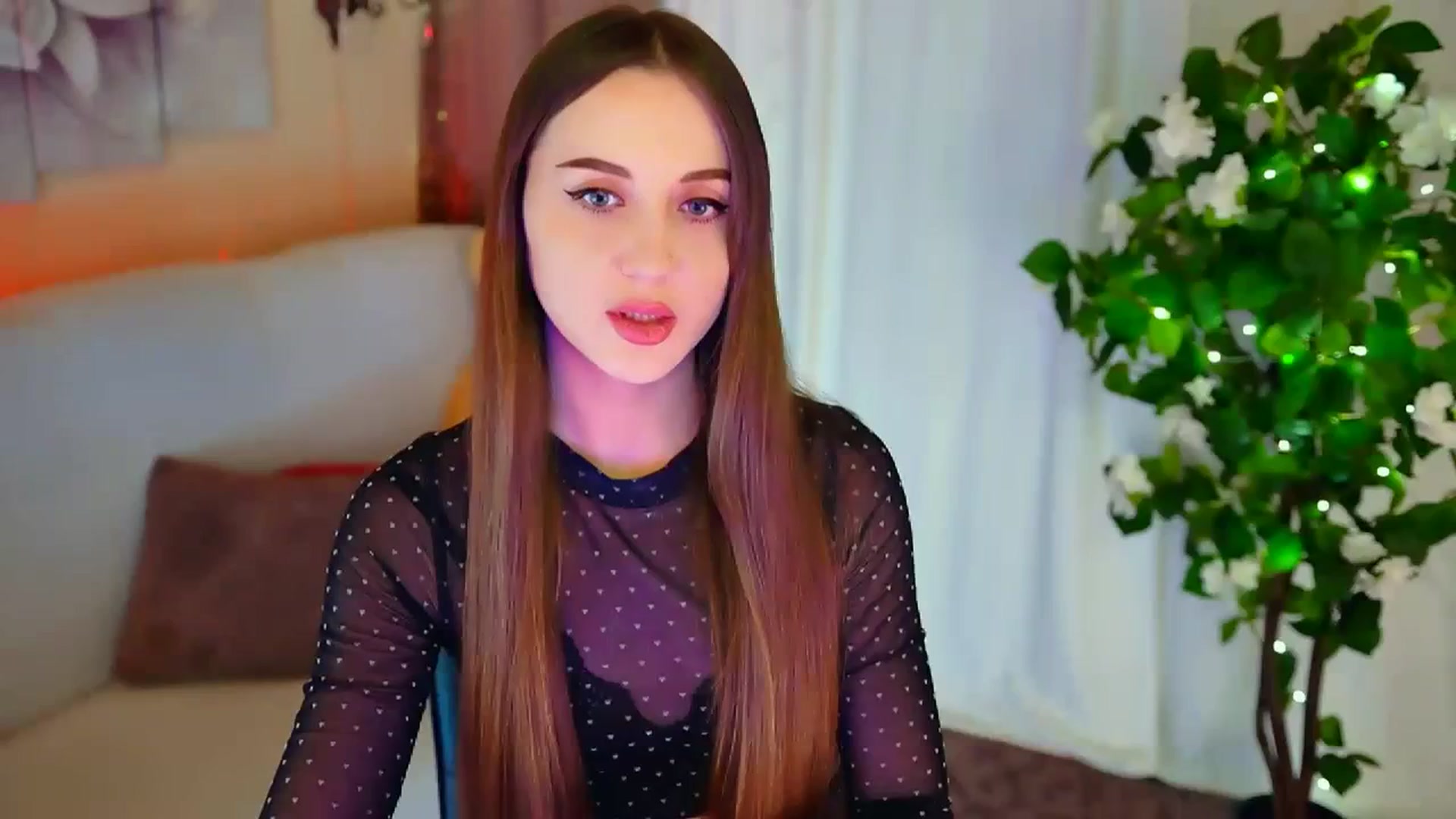 Gallery image thumbnail from Innocent_Soul's myfreecams stream on, 01/29/2024, 14:48 image 1 of 20