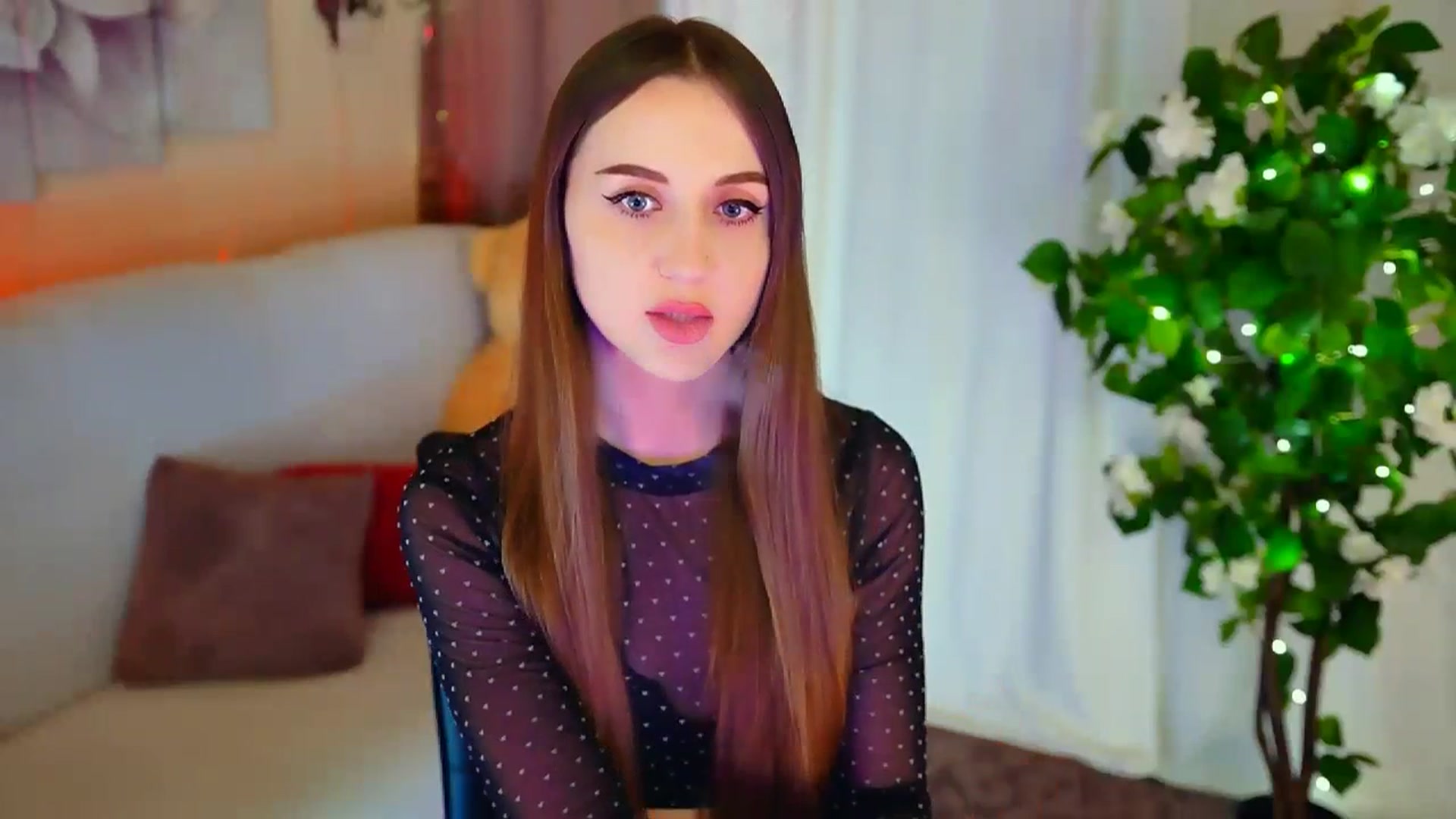 Gallery image thumbnail from Innocent_Soul's myfreecams stream on, 01/29/2024, 14:48 image 4 of 20
