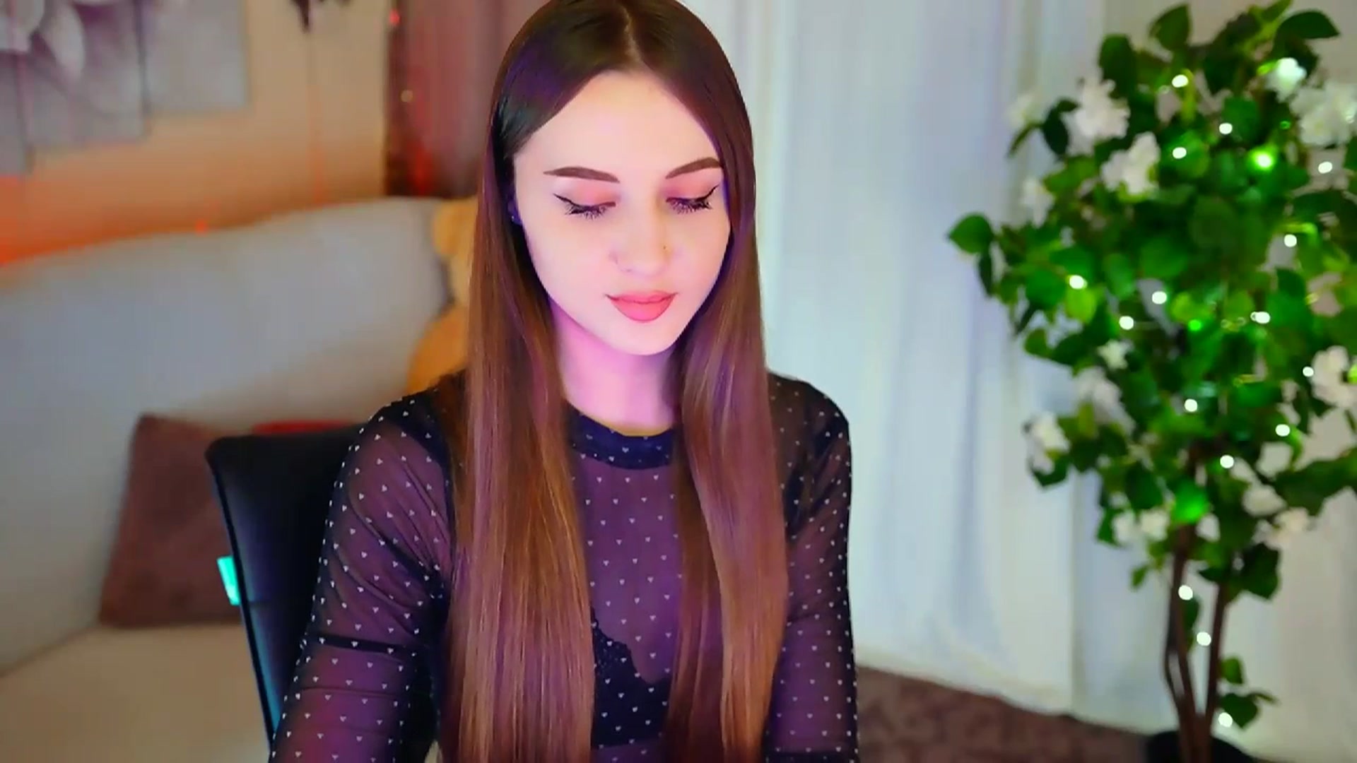 Gallery image thumbnail from Innocent_Soul's myfreecams stream on, 01/29/2024, 15:23 image 20 of 20