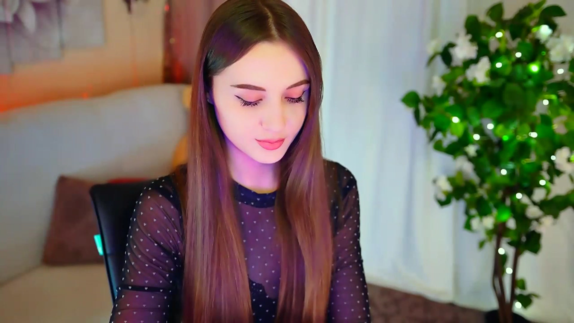 Gallery image thumbnail from Innocent_Soul's myfreecams stream on, 01/29/2024, 15:23 image 18 of 20