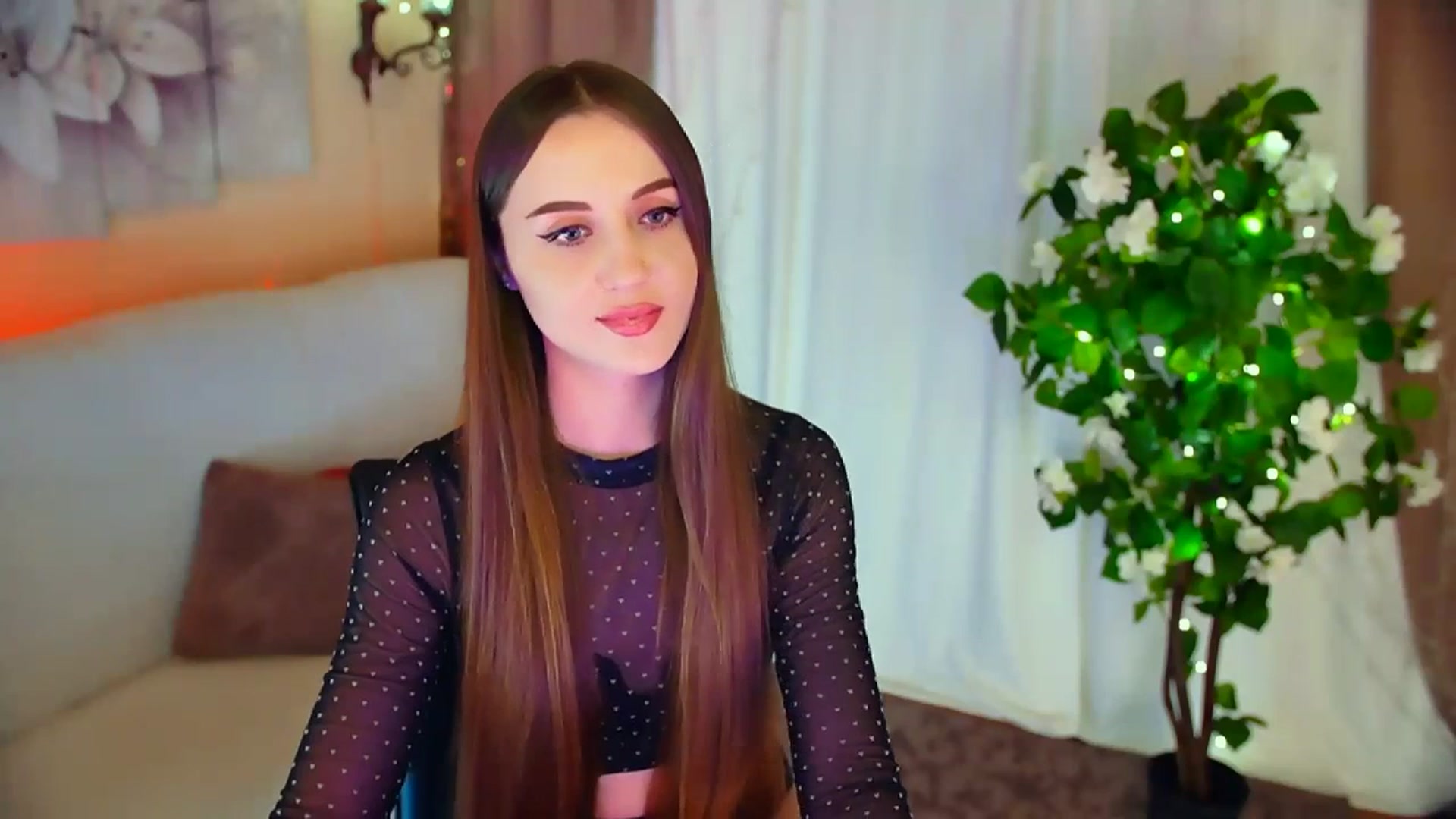 Gallery image thumbnail from Innocent_Soul's myfreecams stream on, 01/29/2024, 16:38 image 3 of 20