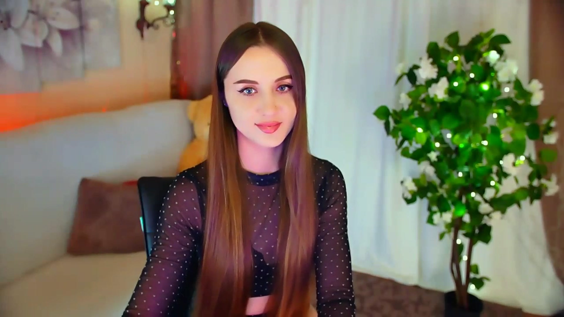 Gallery image thumbnail from Innocent_Soul's myfreecams stream on, 01/29/2024, 16:38 image 6 of 20