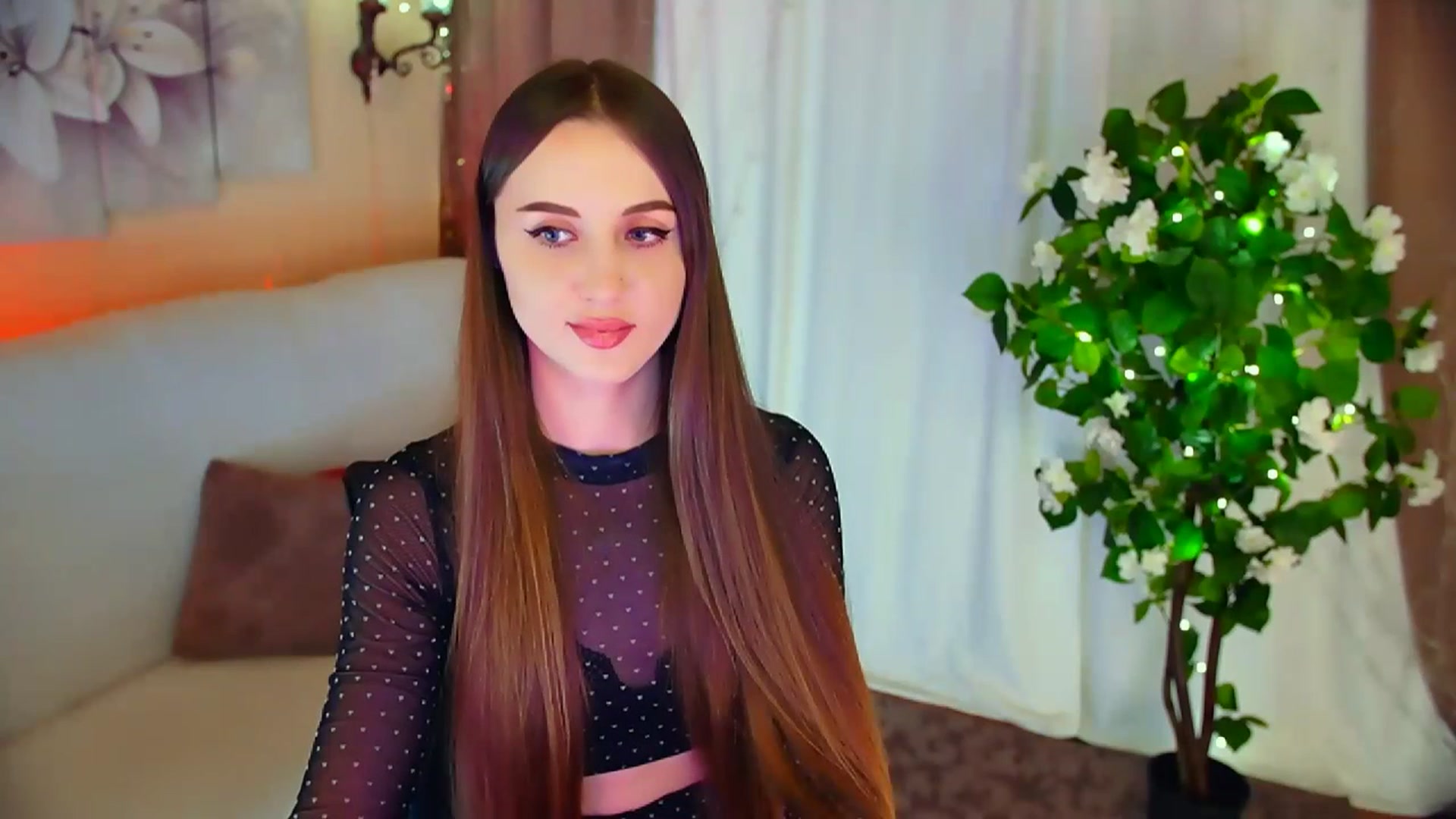 Gallery image thumbnail from Innocent_Soul's myfreecams stream on, 01/29/2024, 16:38 image 7 of 20