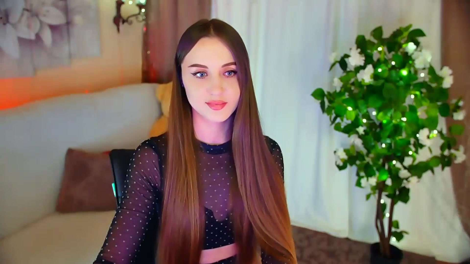 Gallery image thumbnail from Innocent_Soul's myfreecams stream on, 01/29/2024, 16:38 image 10 of 20