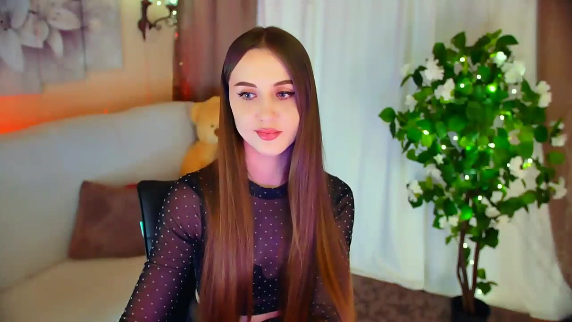 Gallery image thumbnail from Innocent_Soul's myfreecams stream on, 01/29/2024, 16:38 image 17 of 20