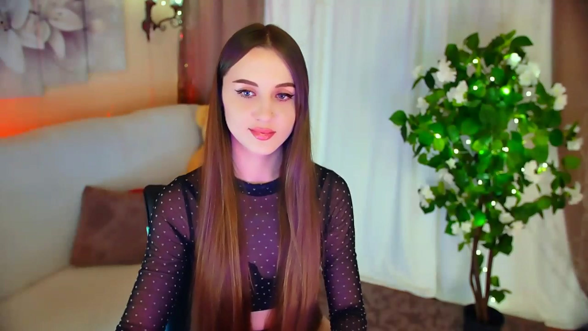 Gallery image thumbnail from Innocent_Soul's myfreecams stream on, 01/29/2024, 16:38 image 2 of 20