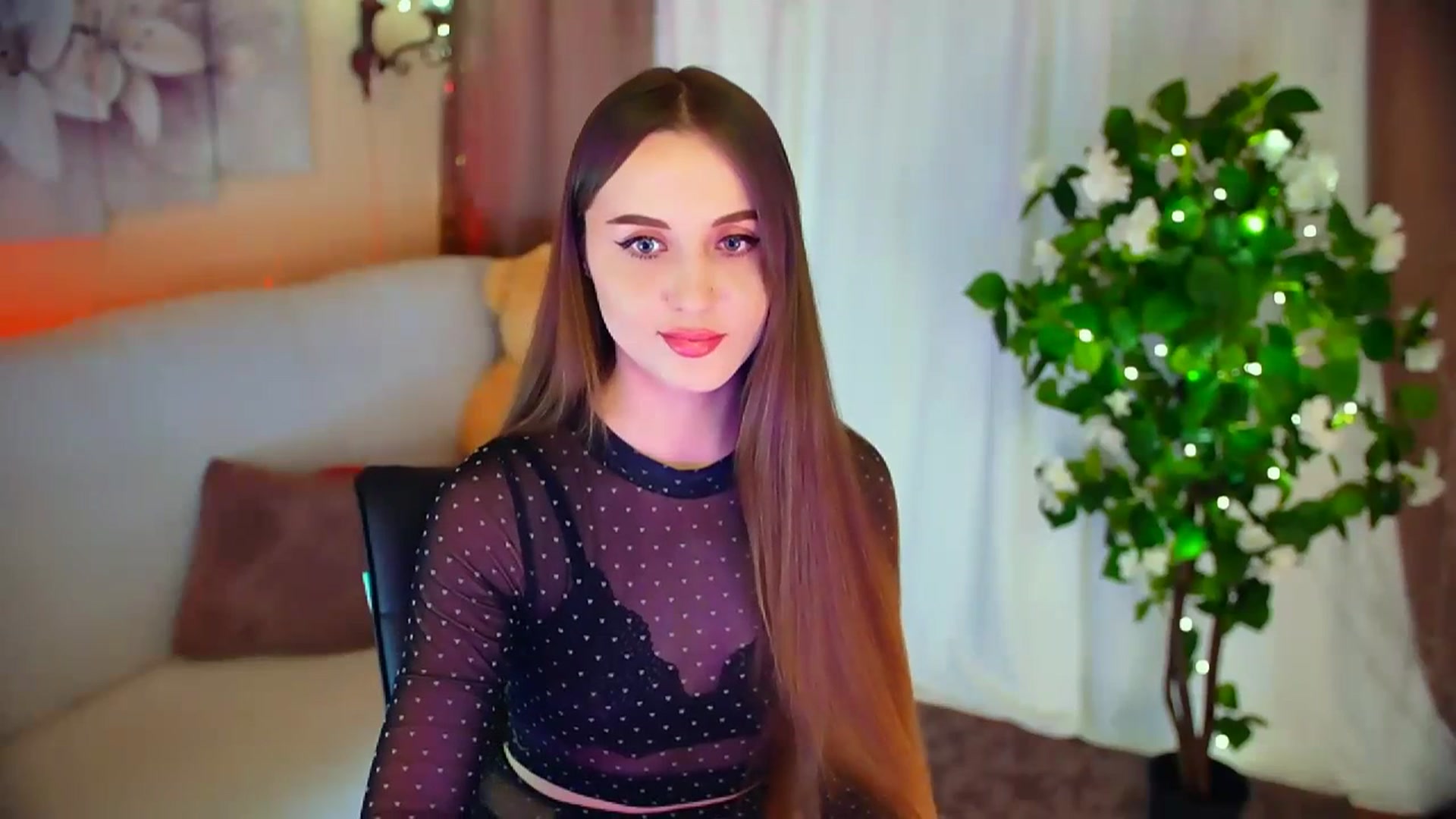 Gallery image thumbnail from Innocent_Soul's myfreecams stream on, 01/29/2024, 17:20 image 16 of 20