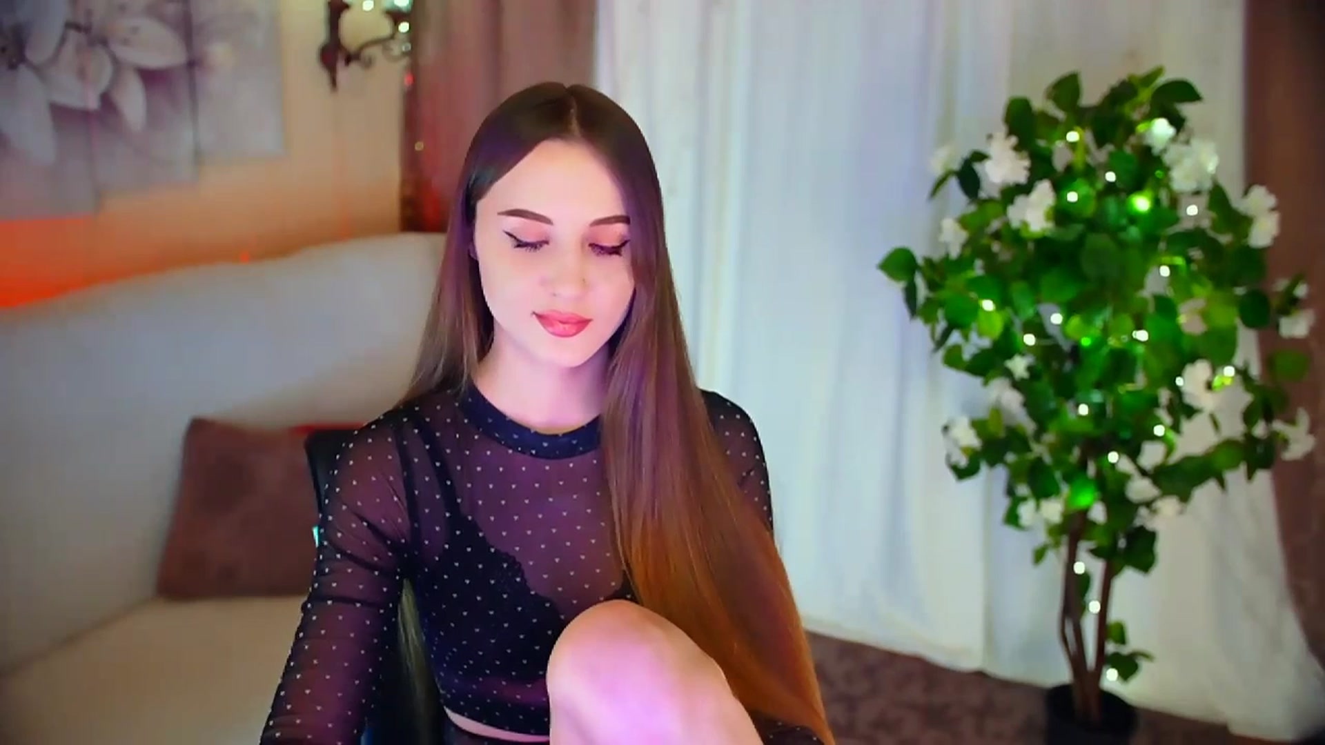 Gallery image thumbnail from Innocent_Soul's myfreecams stream on, 01/29/2024, 17:20 image 10 of 20