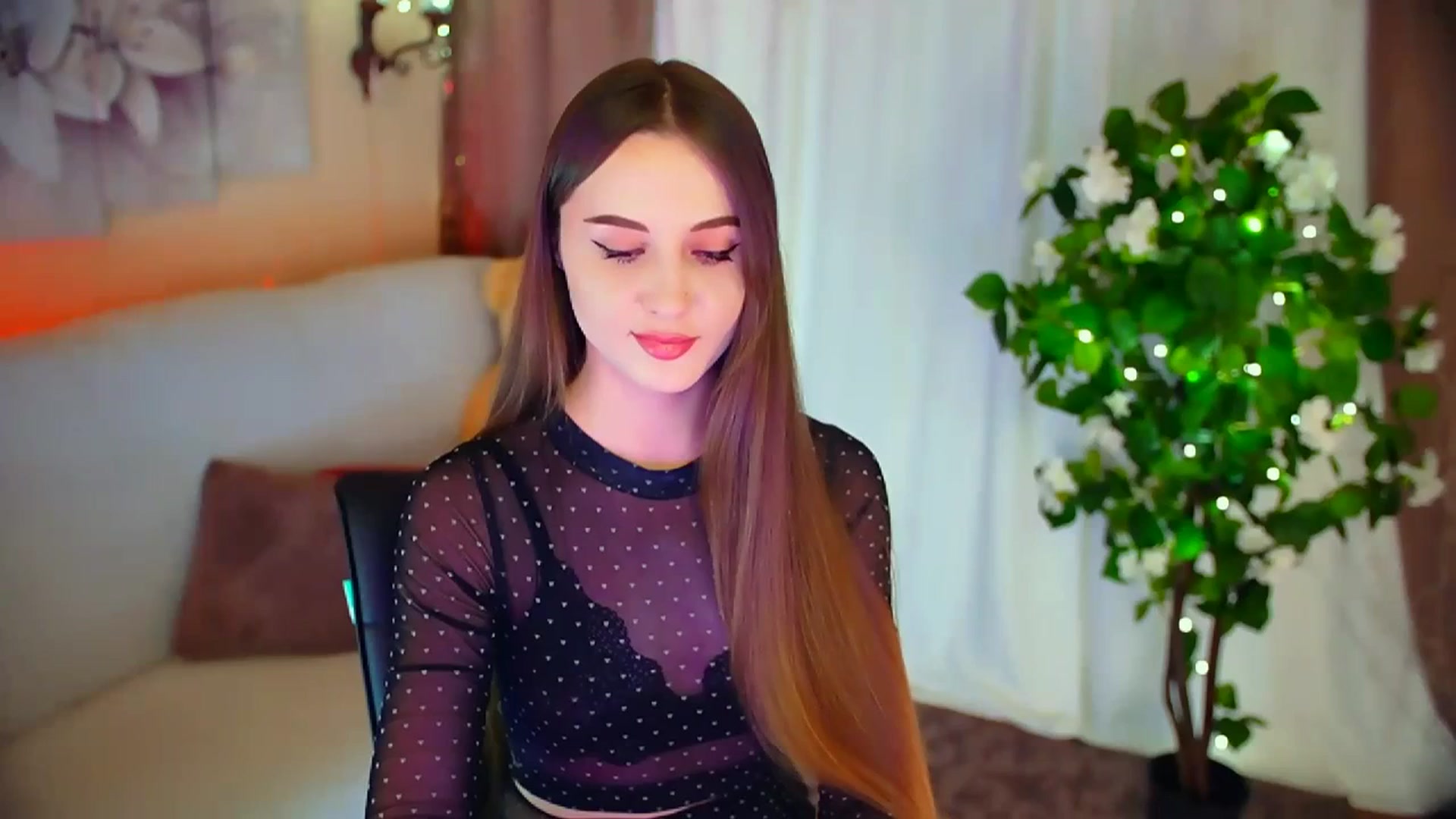 Gallery image thumbnail from Innocent_Soul's myfreecams stream on, 01/29/2024, 17:20 image 6 of 20