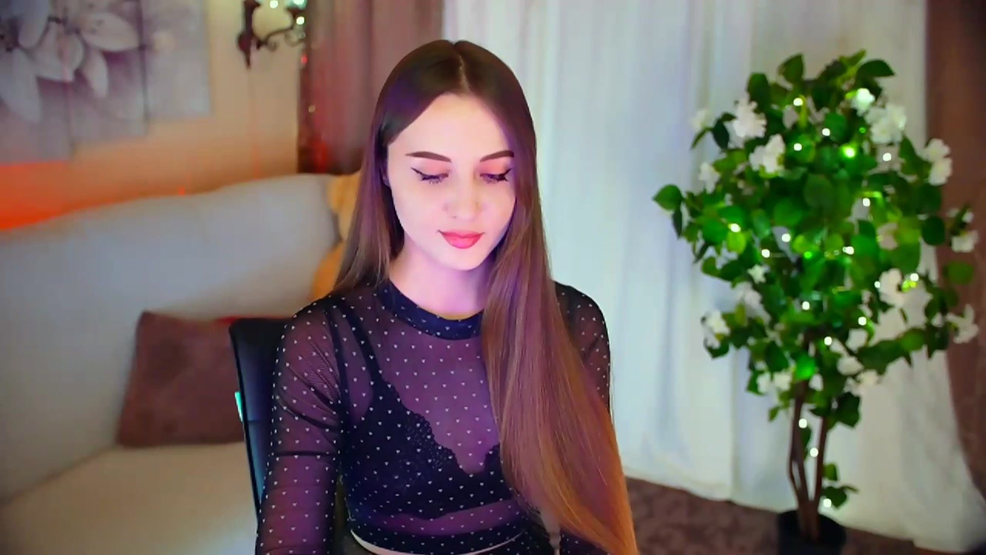 Gallery image thumbnail from Innocent_Soul's myfreecams stream on, 01/29/2024, 17:20 image 5 of 20