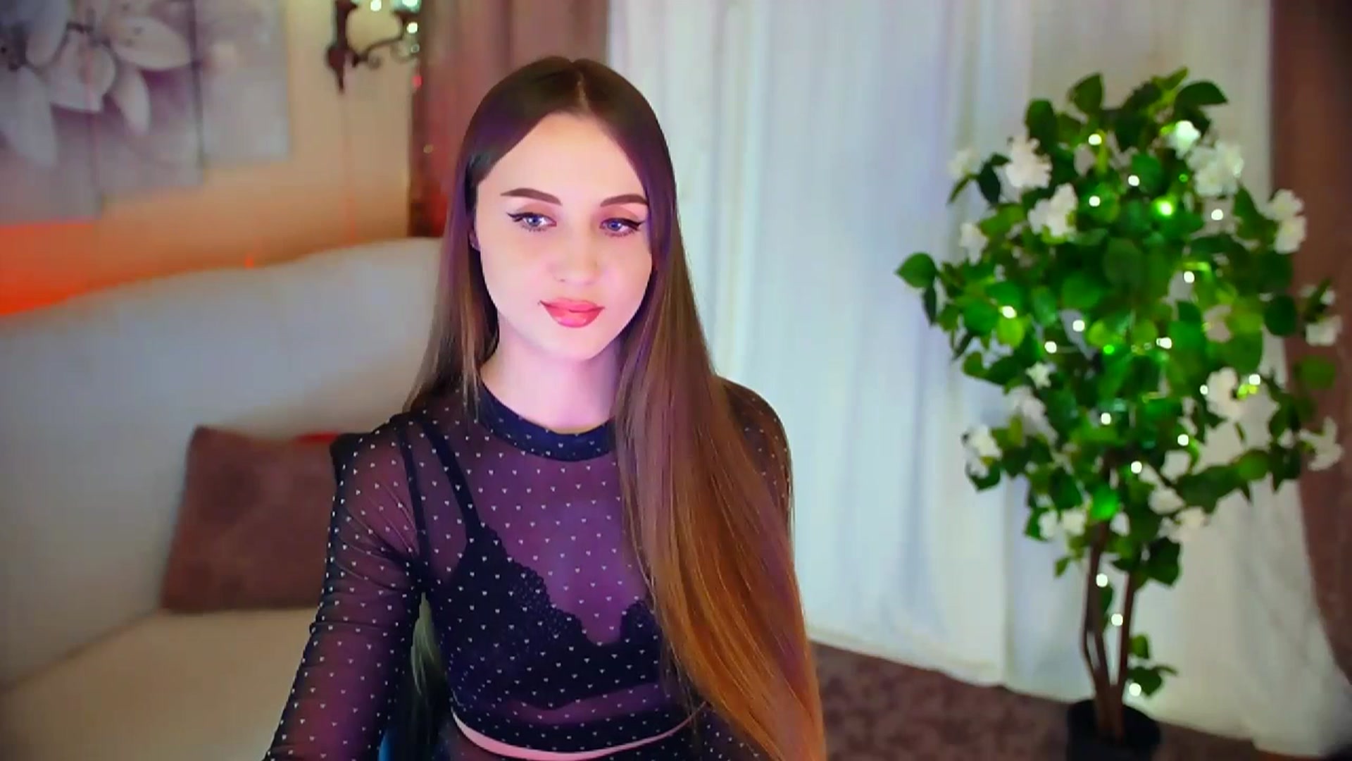 Gallery image thumbnail from Innocent_Soul's myfreecams stream on, 01/29/2024, 17:20 image 18 of 20