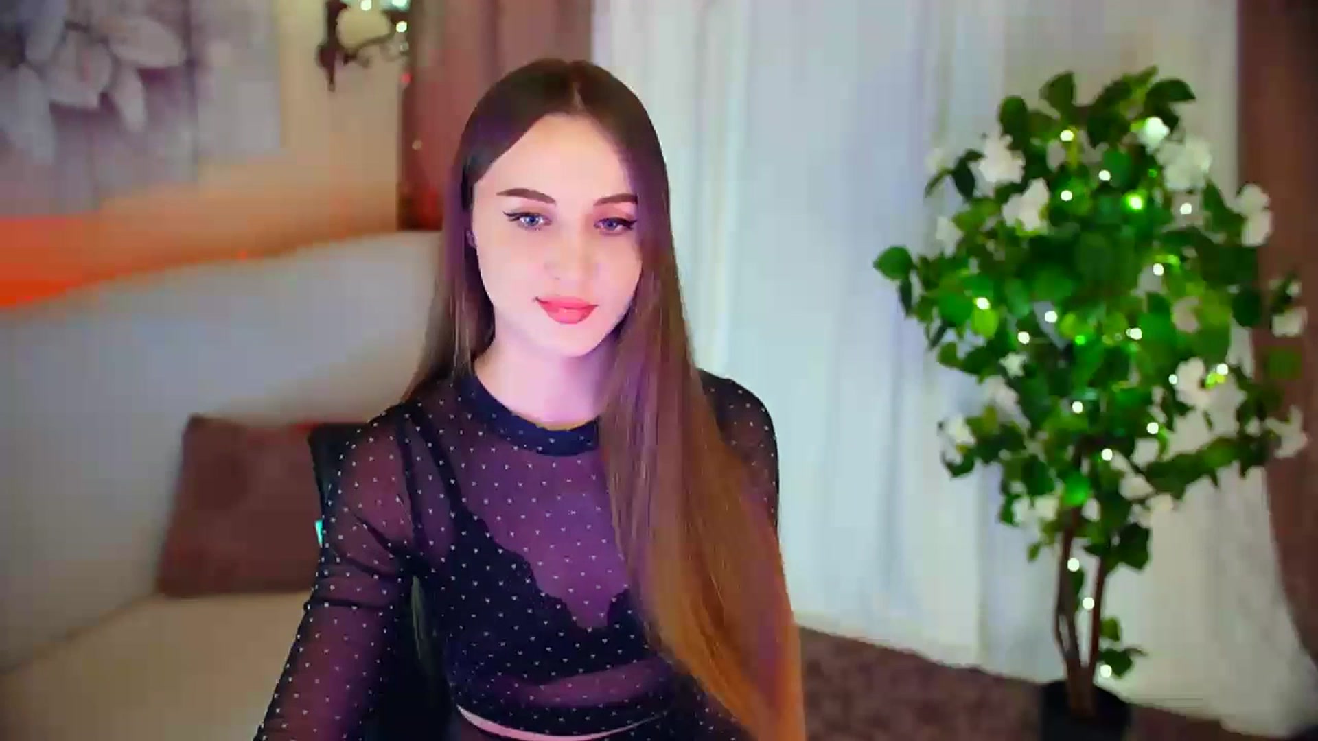 Gallery image thumbnail from Innocent_Soul's myfreecams stream on, 01/29/2024, 17:20 image 3 of 20