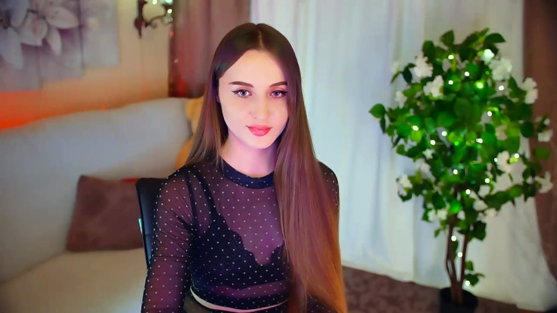 Gallery image thumbnail from Innocent_Soul's myfreecams stream on, 01/29/2024, 17:20 image 17 of 20