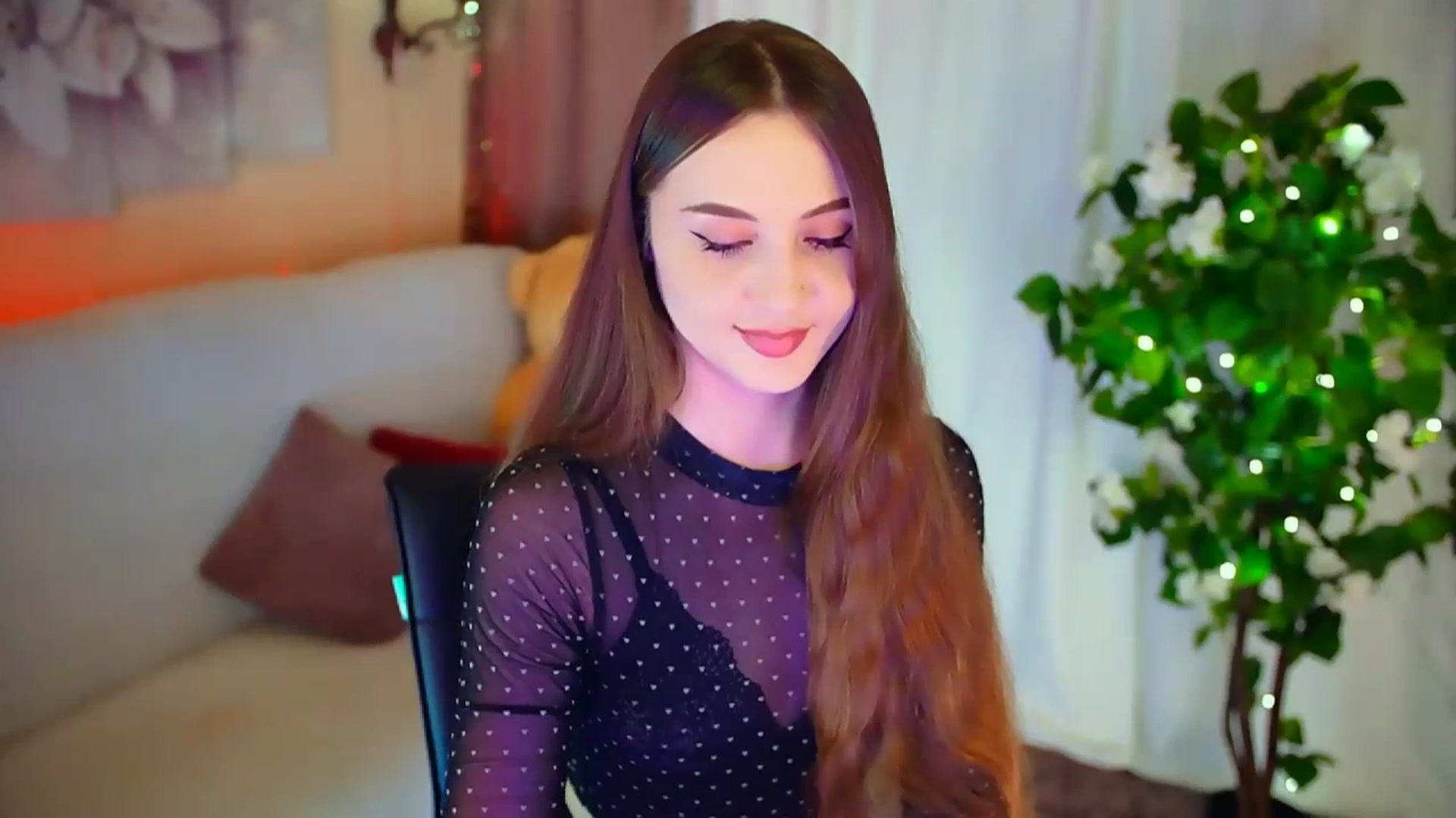 Gallery image thumbnail from Innocent_Soul's myfreecams stream on, 02/13/2024, 14:05 image 20 of 20