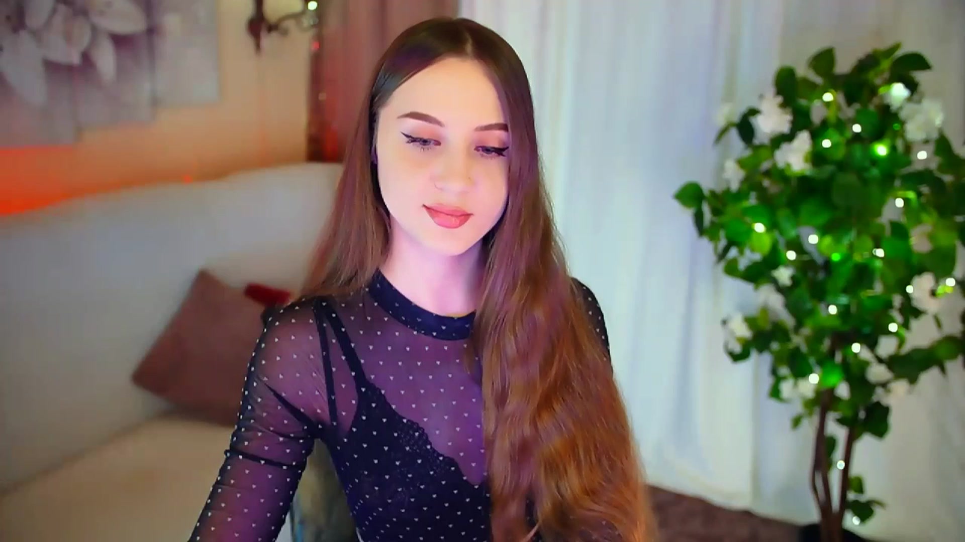 Gallery image thumbnail from Innocent_Soul's myfreecams stream on, 02/13/2024, 14:05 image 18 of 20