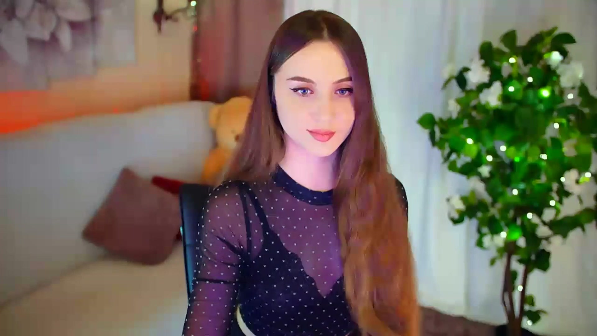 Gallery image thumbnail from Innocent_Soul's myfreecams stream on, 02/13/2024, 14:05 image 13 of 20