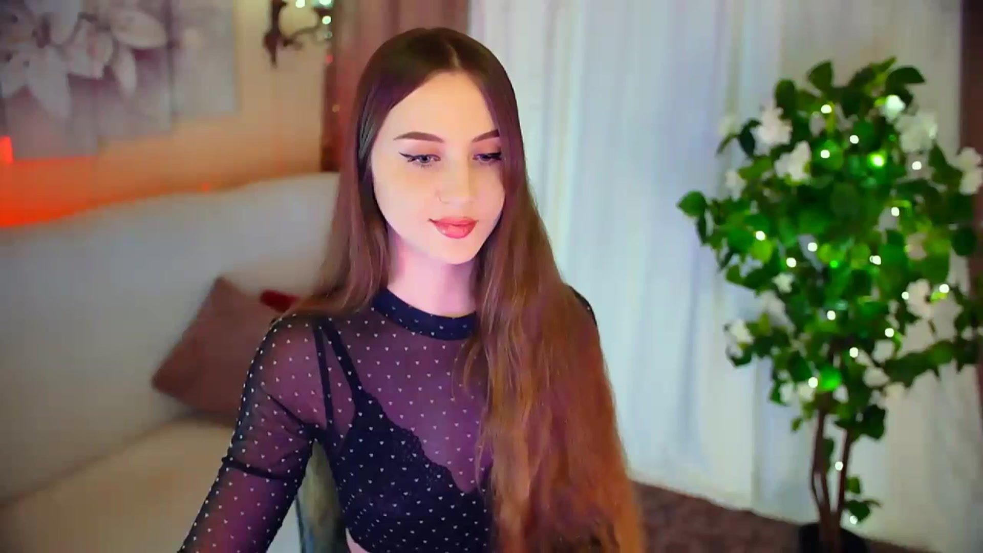 Gallery image thumbnail from Innocent_Soul's myfreecams stream on, 02/13/2024, 15:31 image 3 of 20