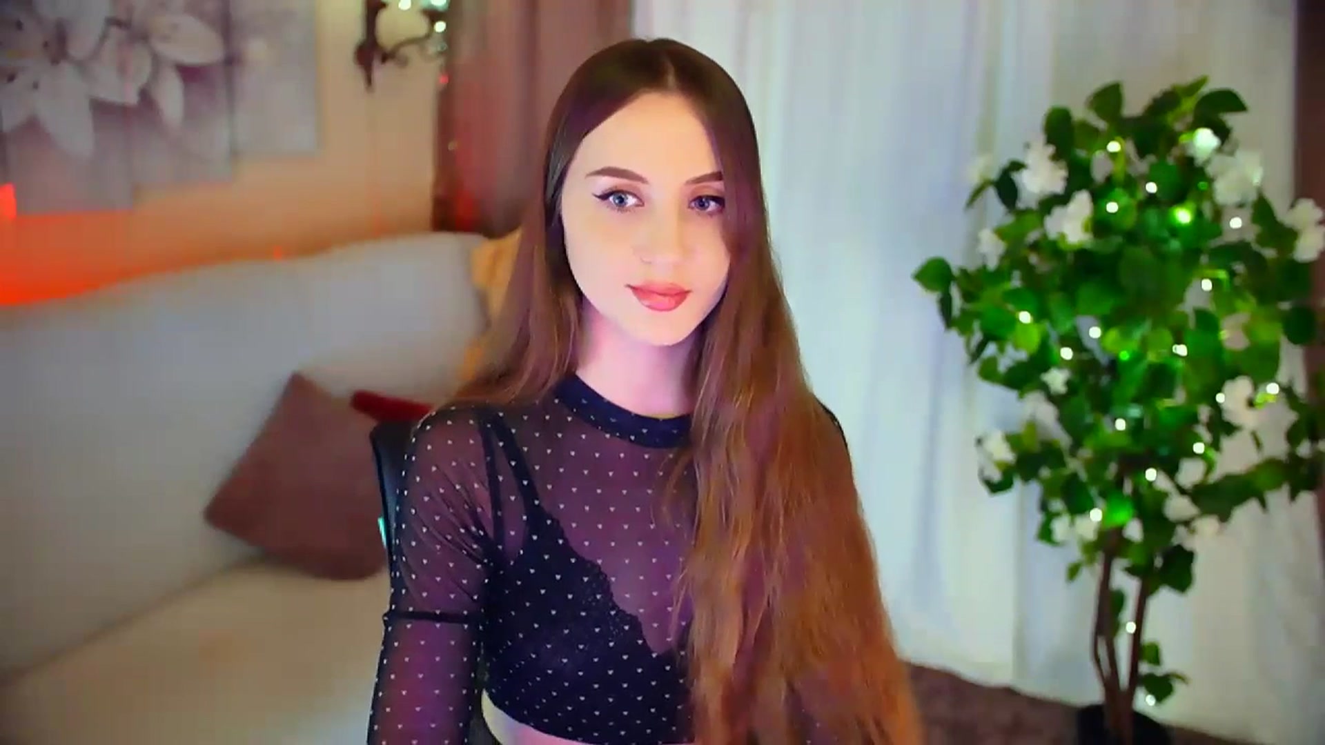 Gallery image thumbnail from Innocent_Soul's myfreecams stream on, 02/13/2024, 15:31 image 2 of 20