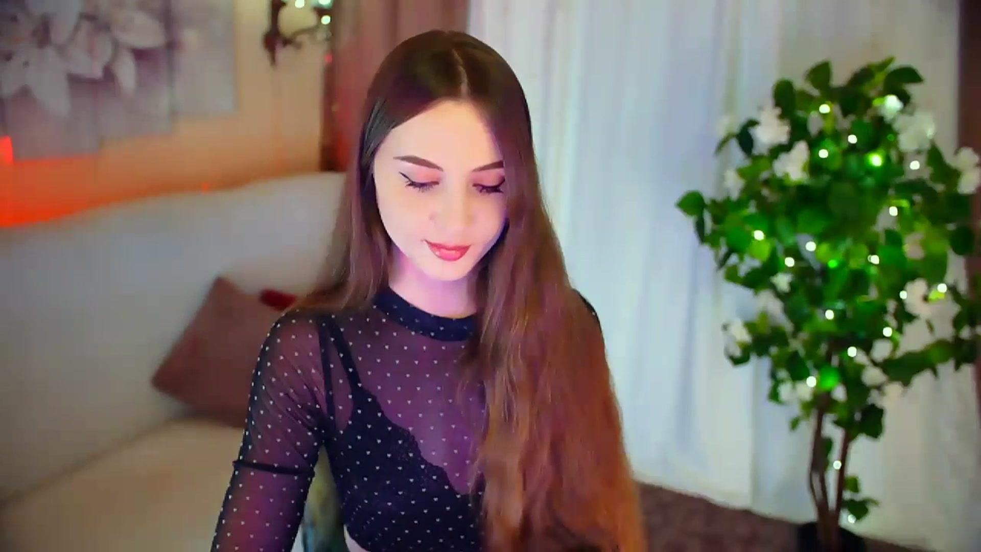 Gallery image thumbnail from Innocent_Soul's myfreecams stream on, 02/13/2024, 15:31 image 4 of 20