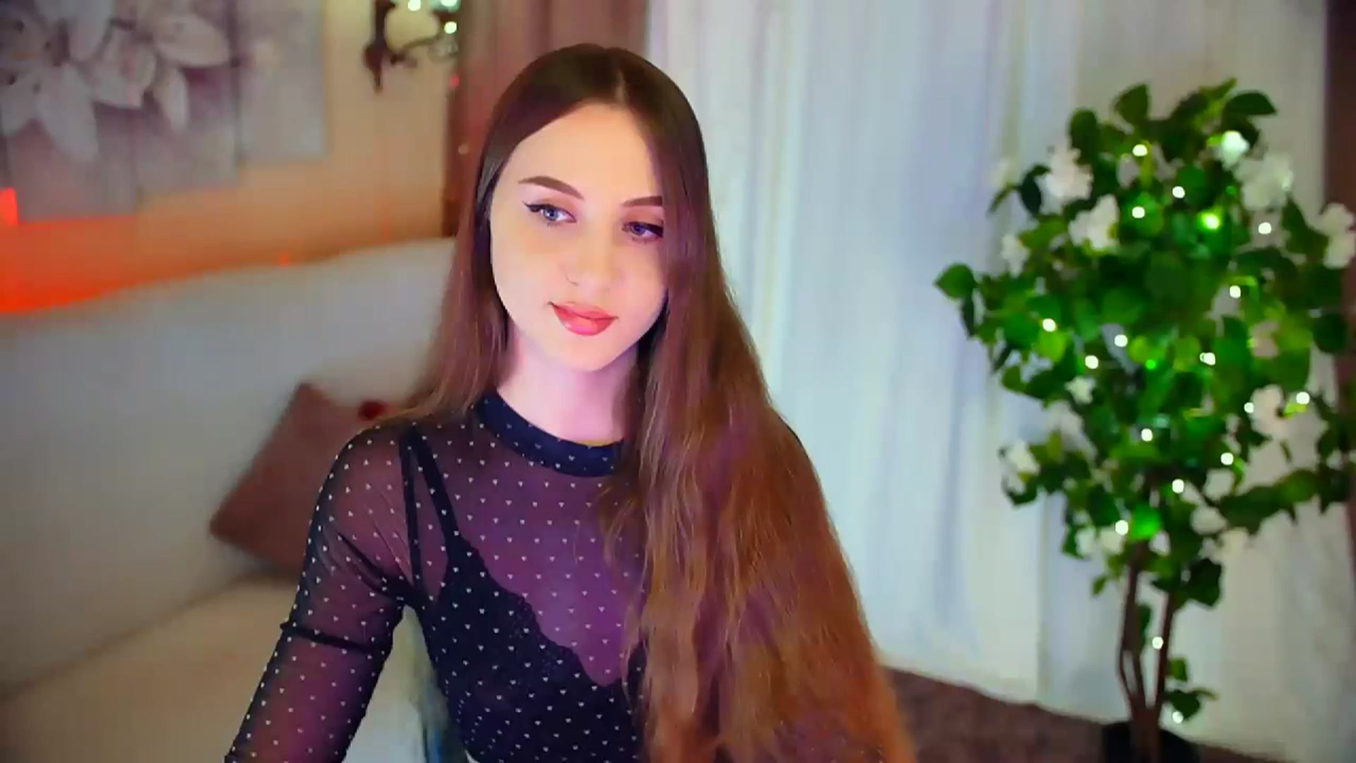 Gallery image thumbnail from Innocent_Soul's myfreecams stream on, 02/13/2024, 15:31 image 6 of 20