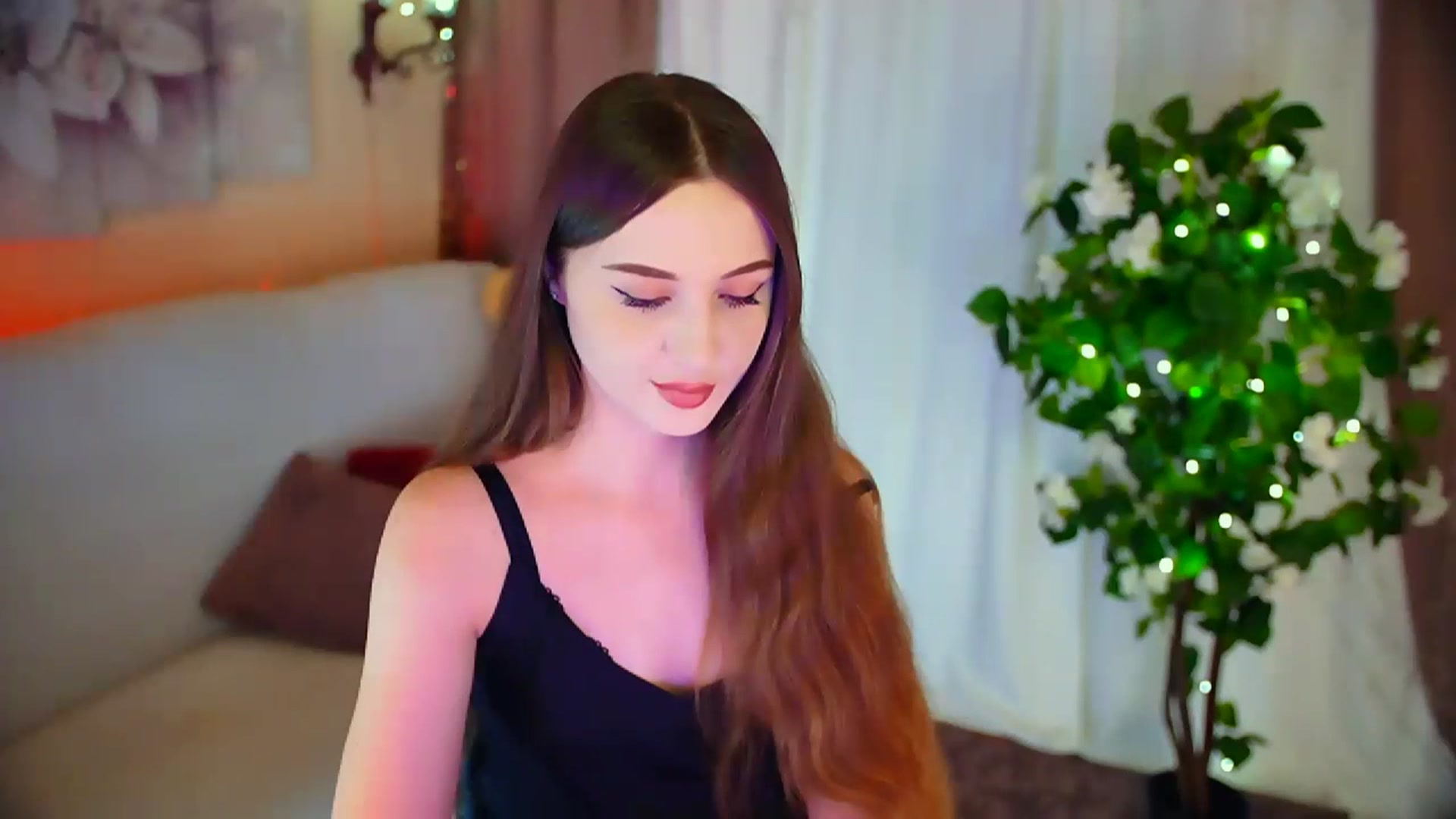 Gallery image thumbnail from Innocent_Soul's myfreecams stream on, 02/14/2024, 16:15 image 9 of 20