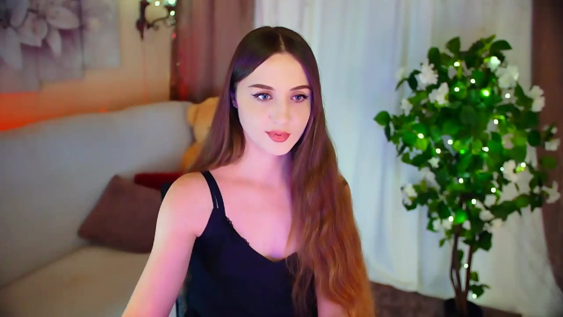 Gallery image thumbnail from Innocent_Soul's myfreecams stream on, 02/14/2024, 16:15 image 4 of 20